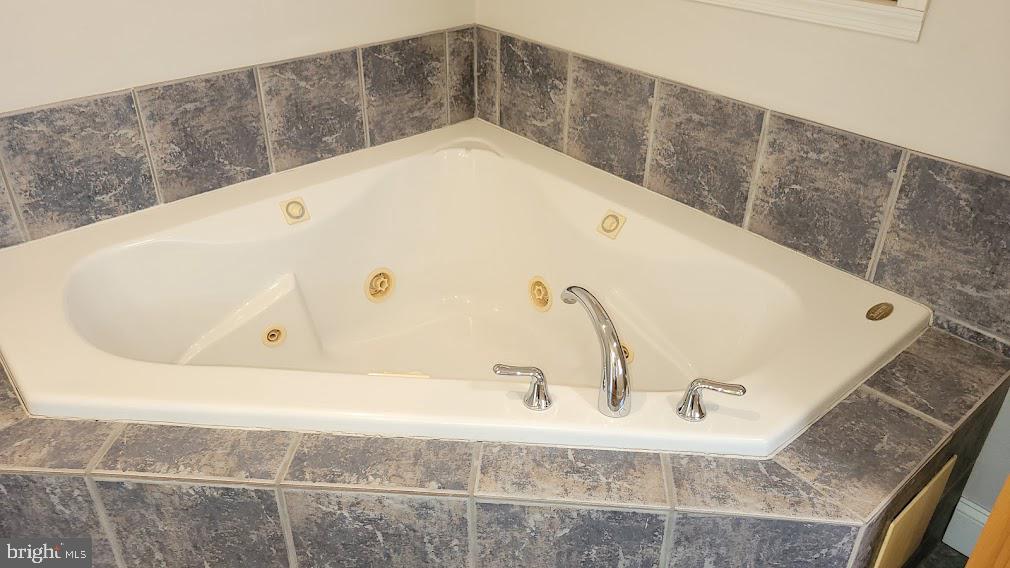 CANTON - Residential Lease