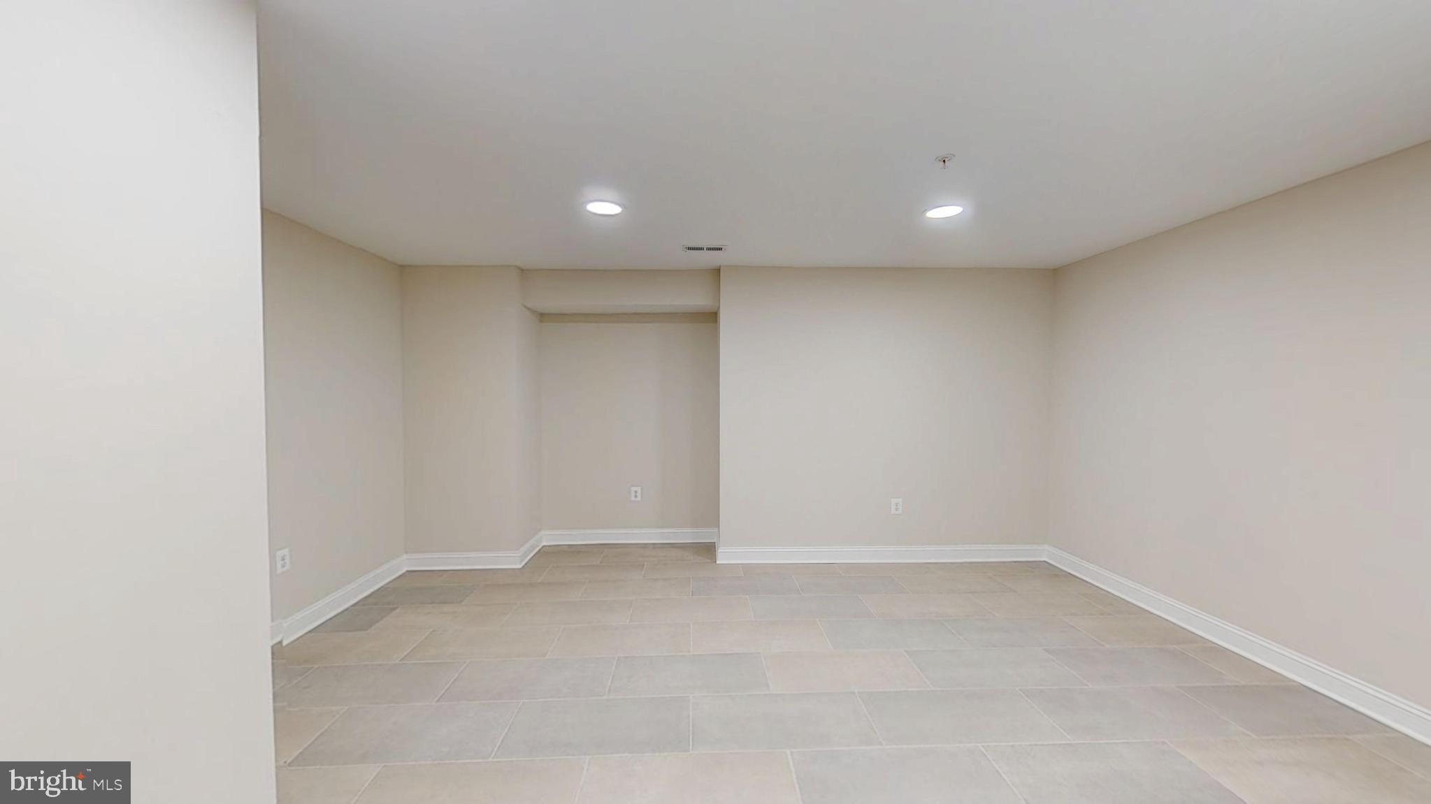 CROSS CREEK CLUB - Residential