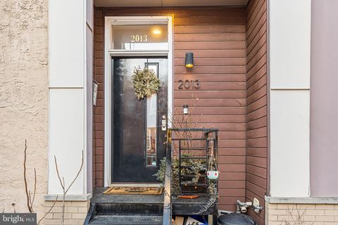 Townhouse For Rent - 2013 E York Street<br/> PHILADELPHIA, PA 19125