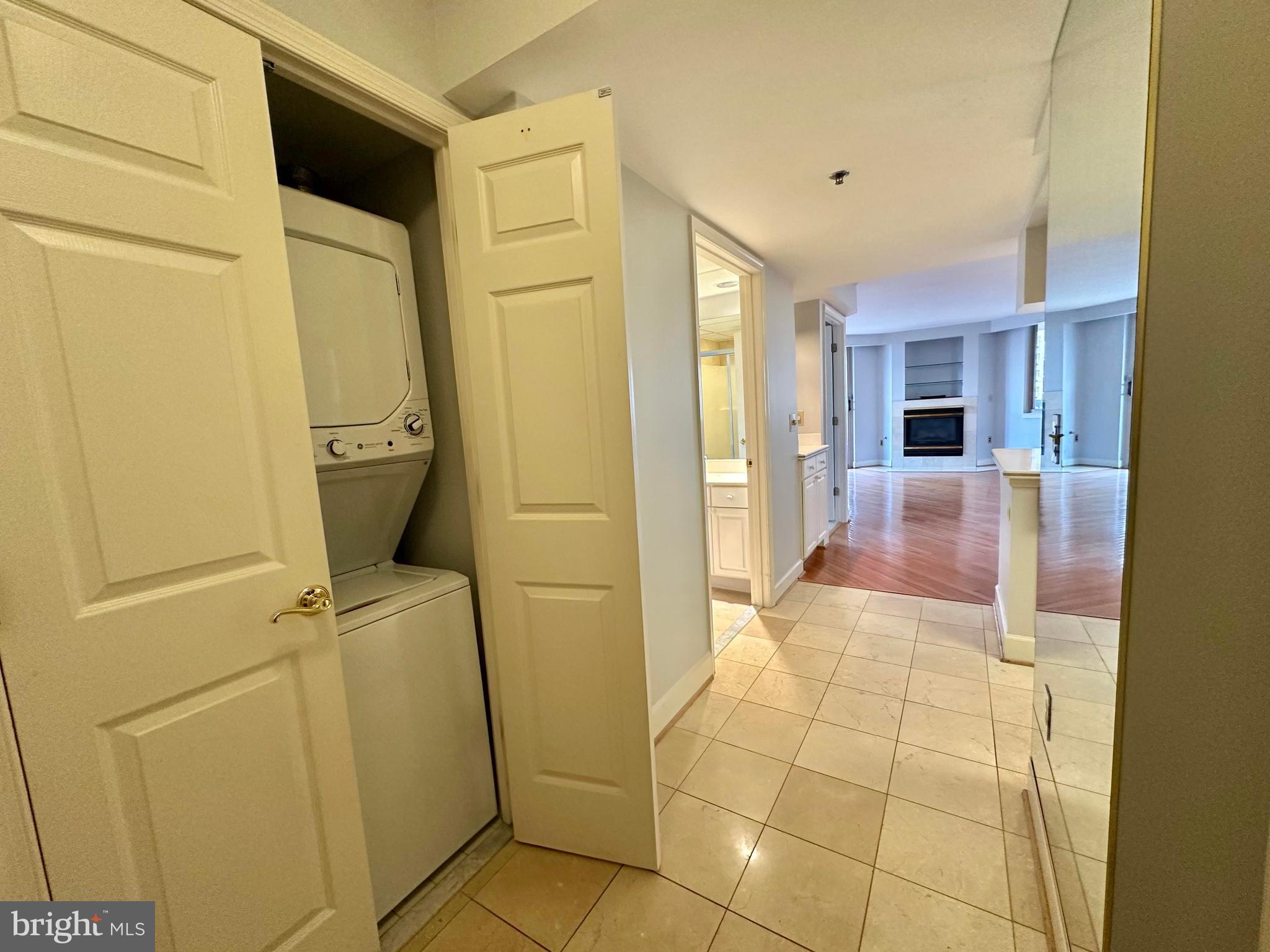 THE WILLIAMSBURG - Residential Lease