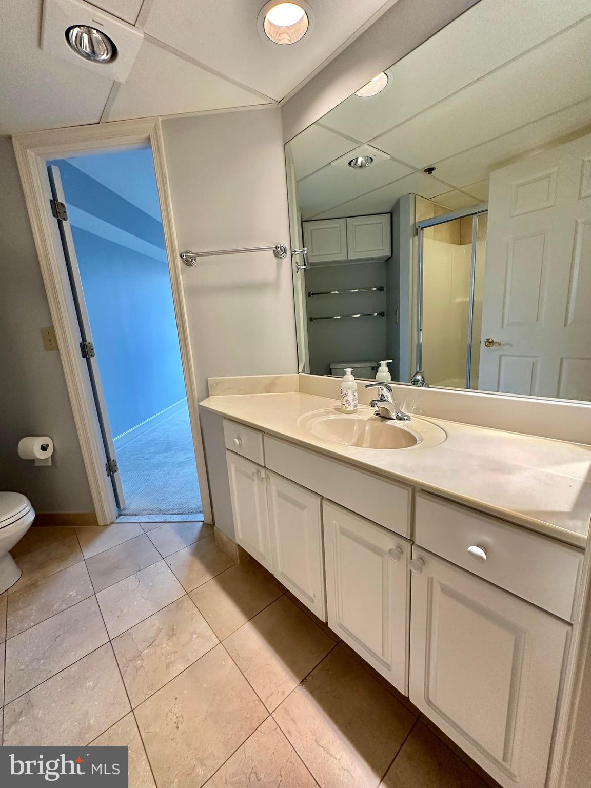 THE WILLIAMSBURG - Residential Lease