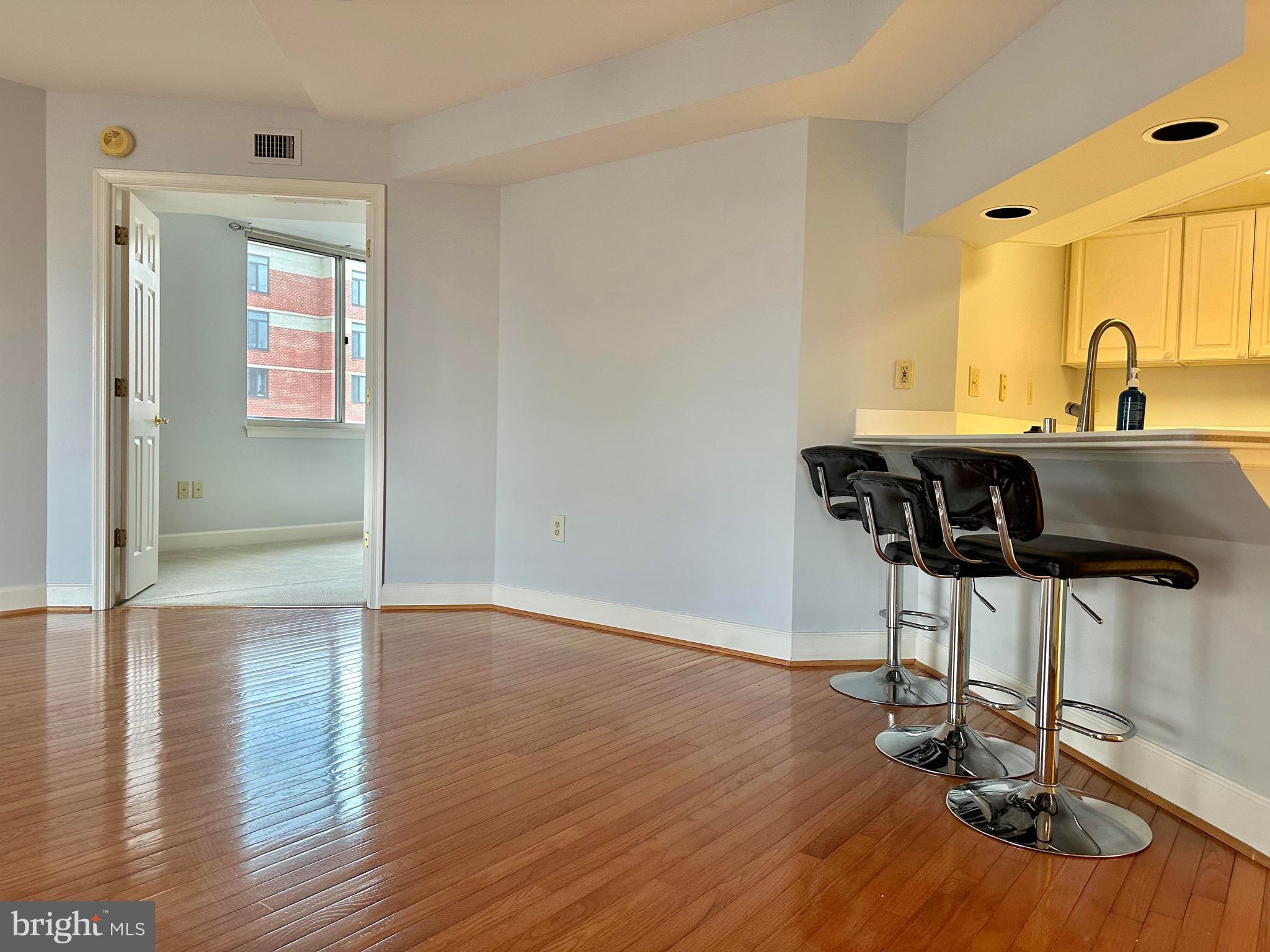 THE WILLIAMSBURG - Residential Lease