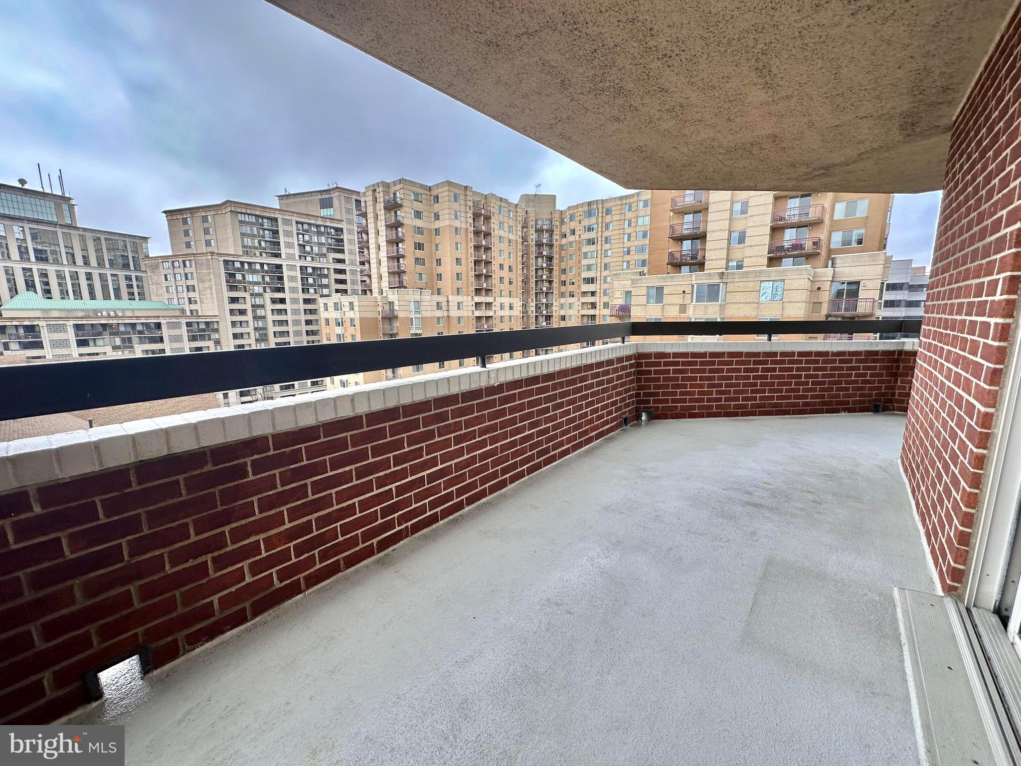 THE WILLIAMSBURG - Residential Lease