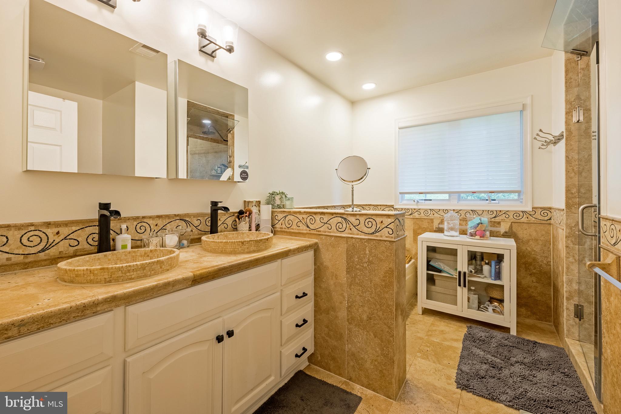 4625 WILLET DRIVE