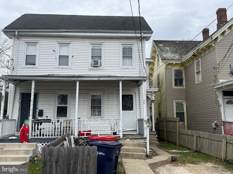 Townhouse For Sale - 99 Fayette Street<br/> BRIDGETON, NJ 08302