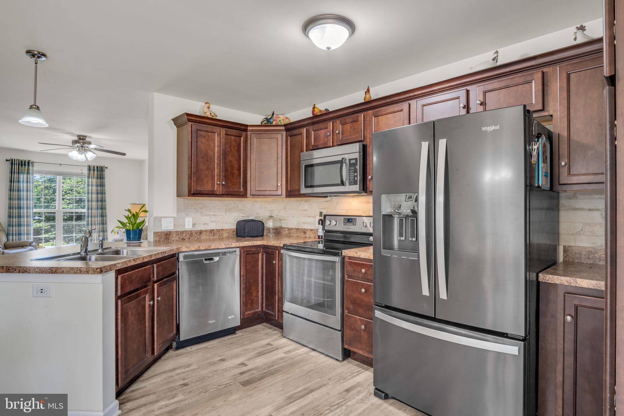 7808 DEWEY DRIVE