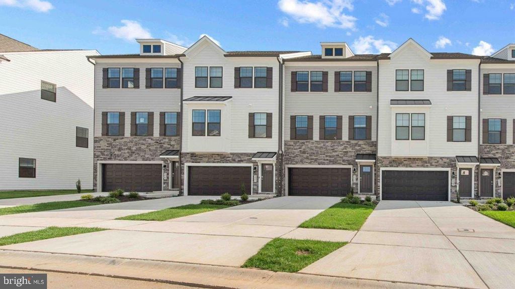 Photo of 377 Ensemble Way, FREDERICK, MD 21701 (MLS # MDFR2081006)