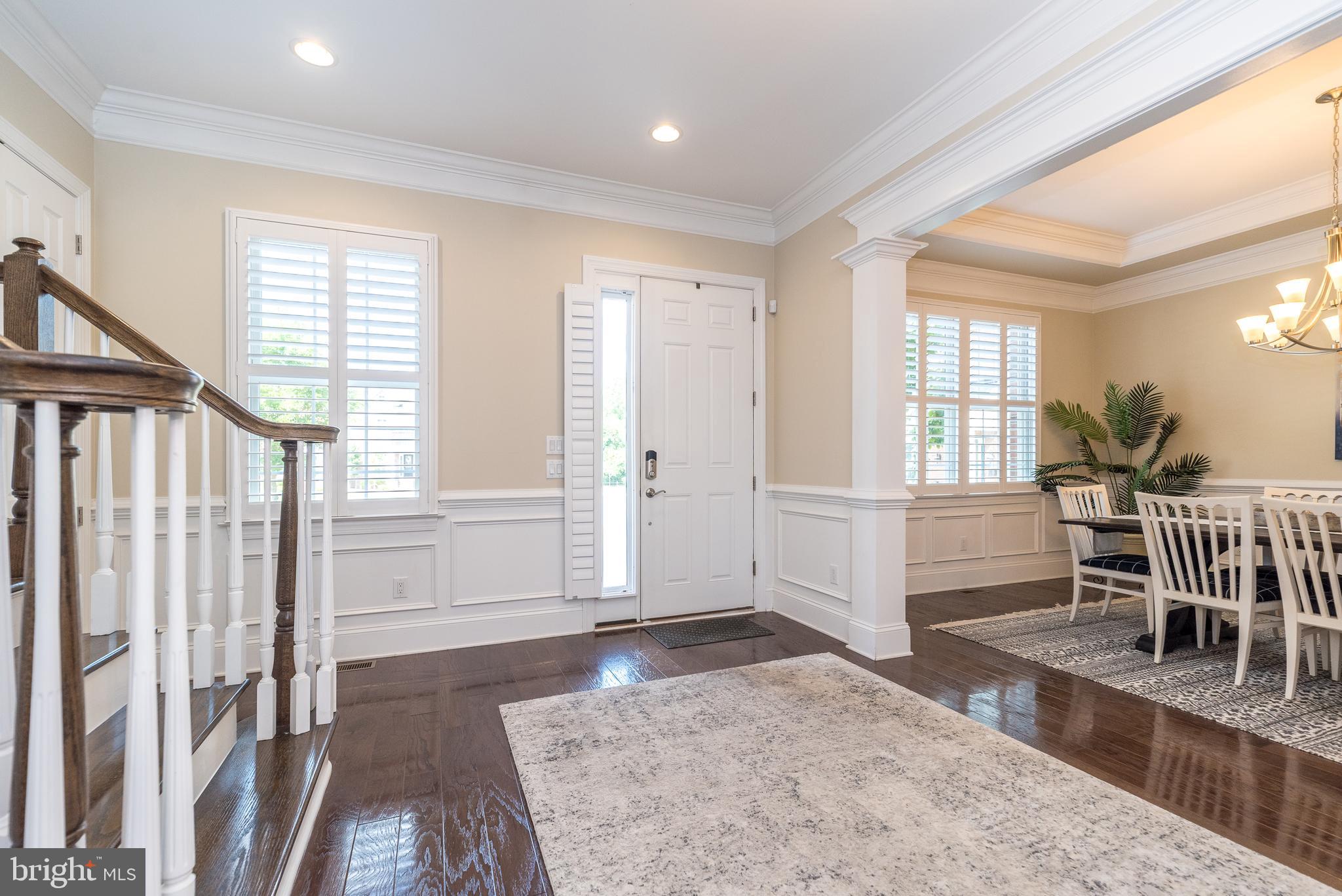 17 CREEKVIEW LANE