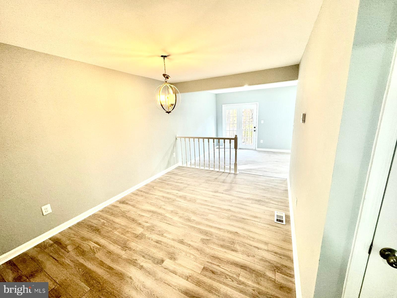 LAUREL HEIGHTS - Residential