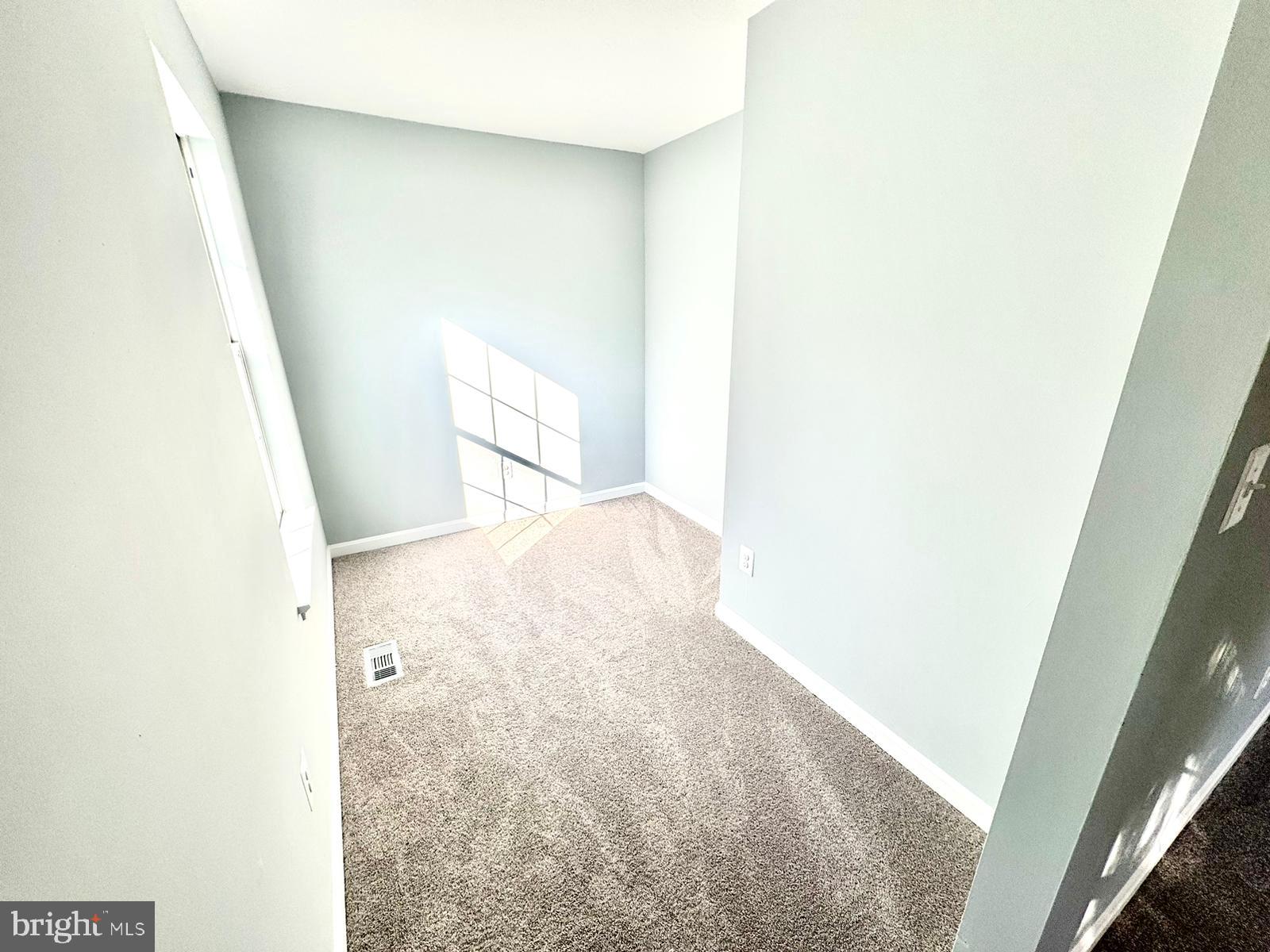 LAUREL HEIGHTS - Residential