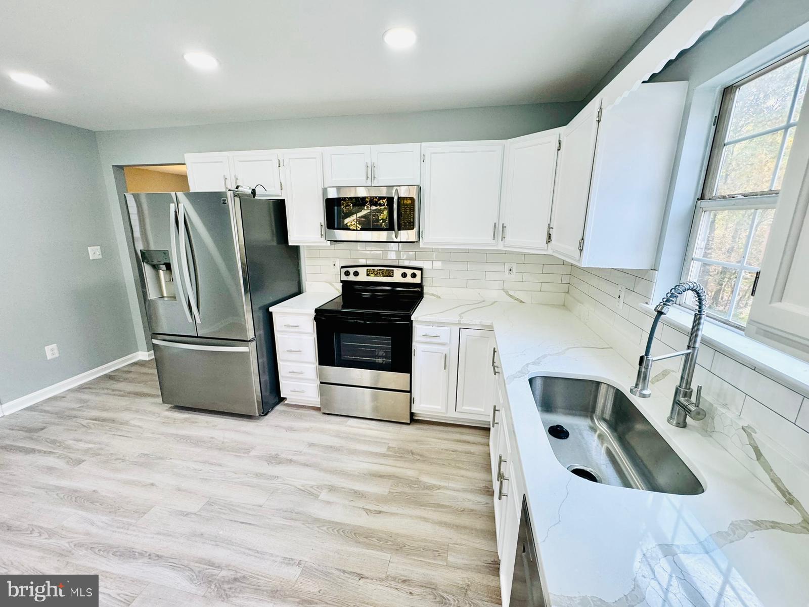 LAUREL HEIGHTS - Residential