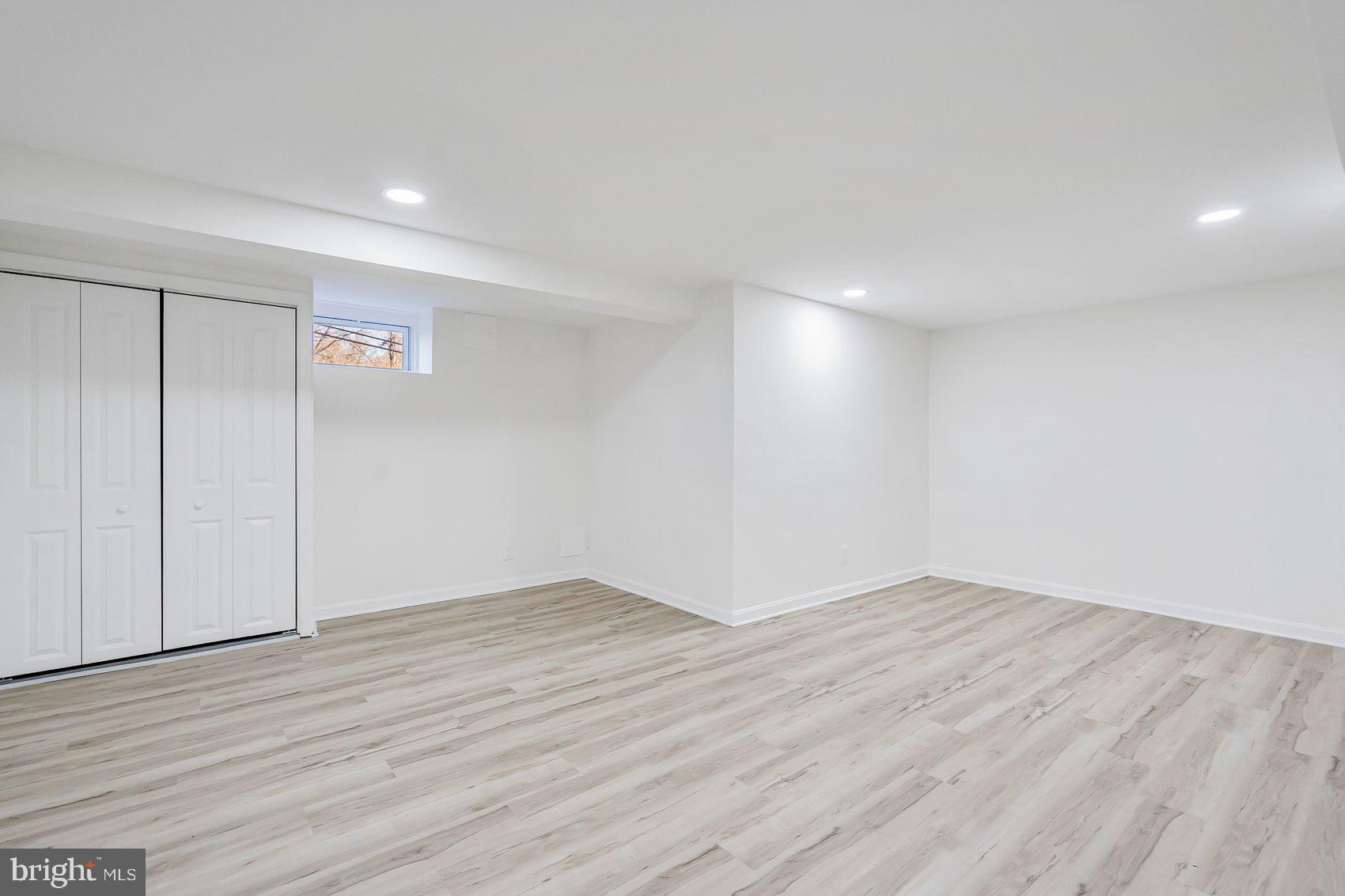 HILLSIDE PARK - Residential