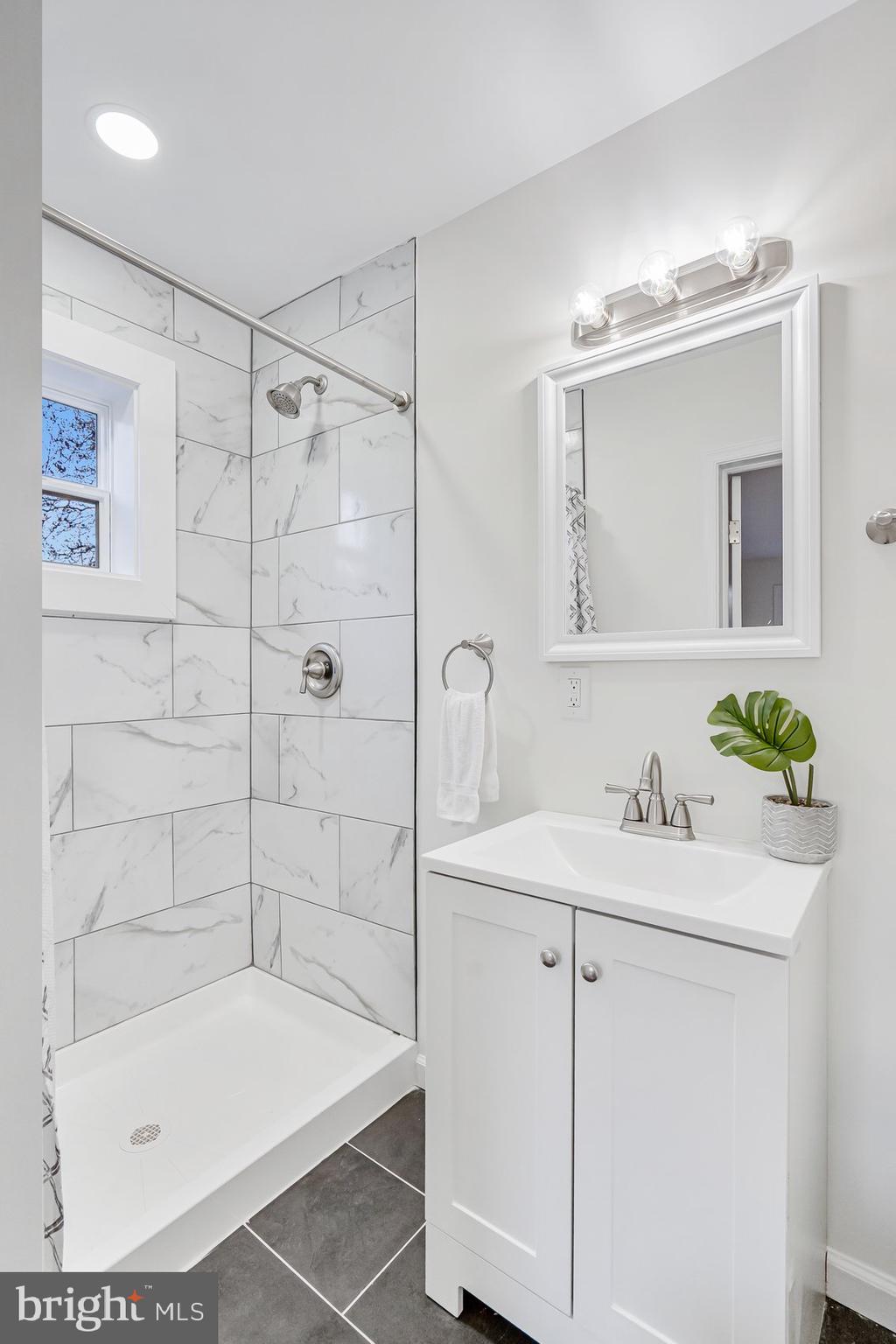 HILLSIDE PARK - Residential