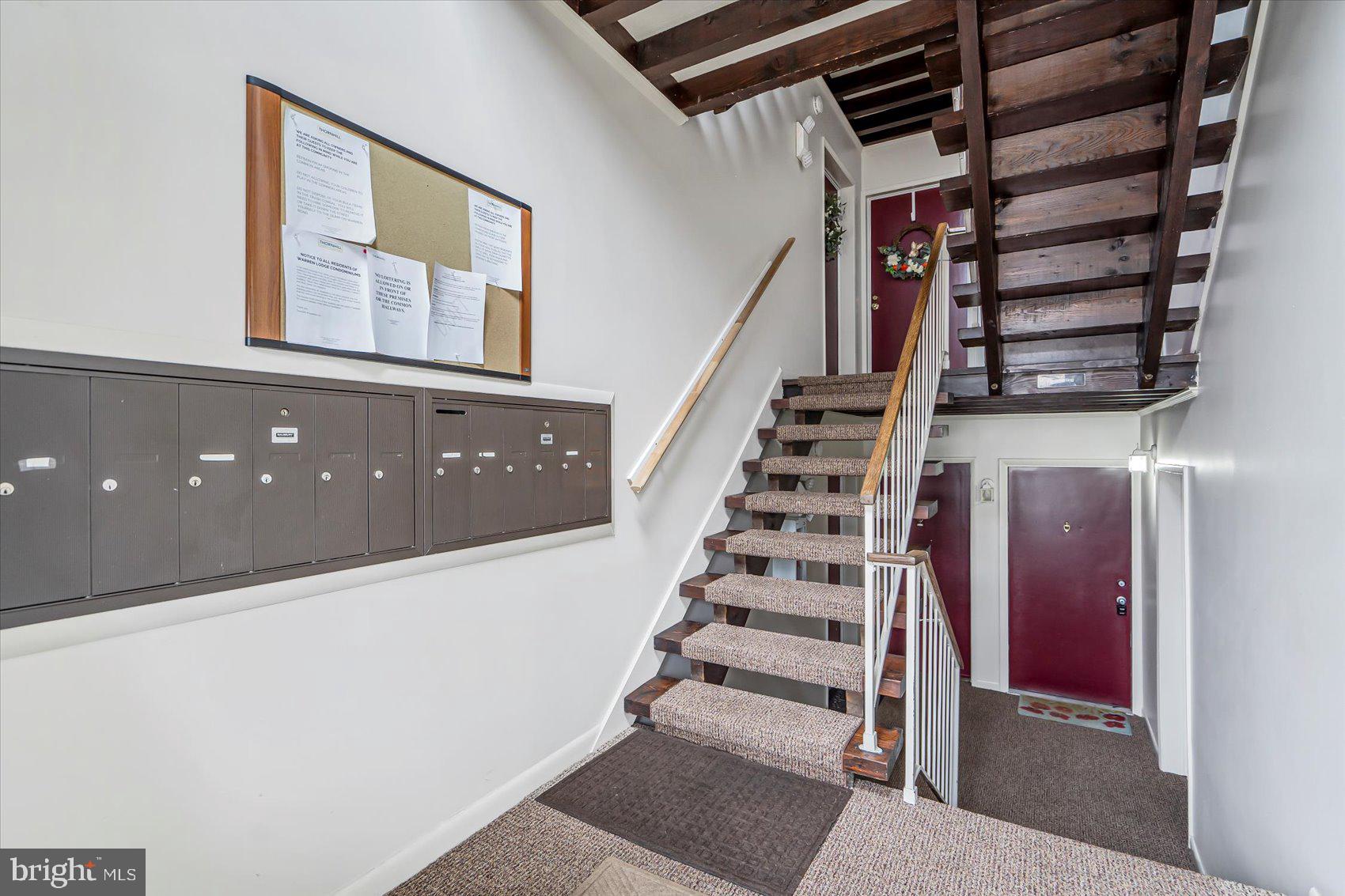 WARREN LODGE - Residential Lease