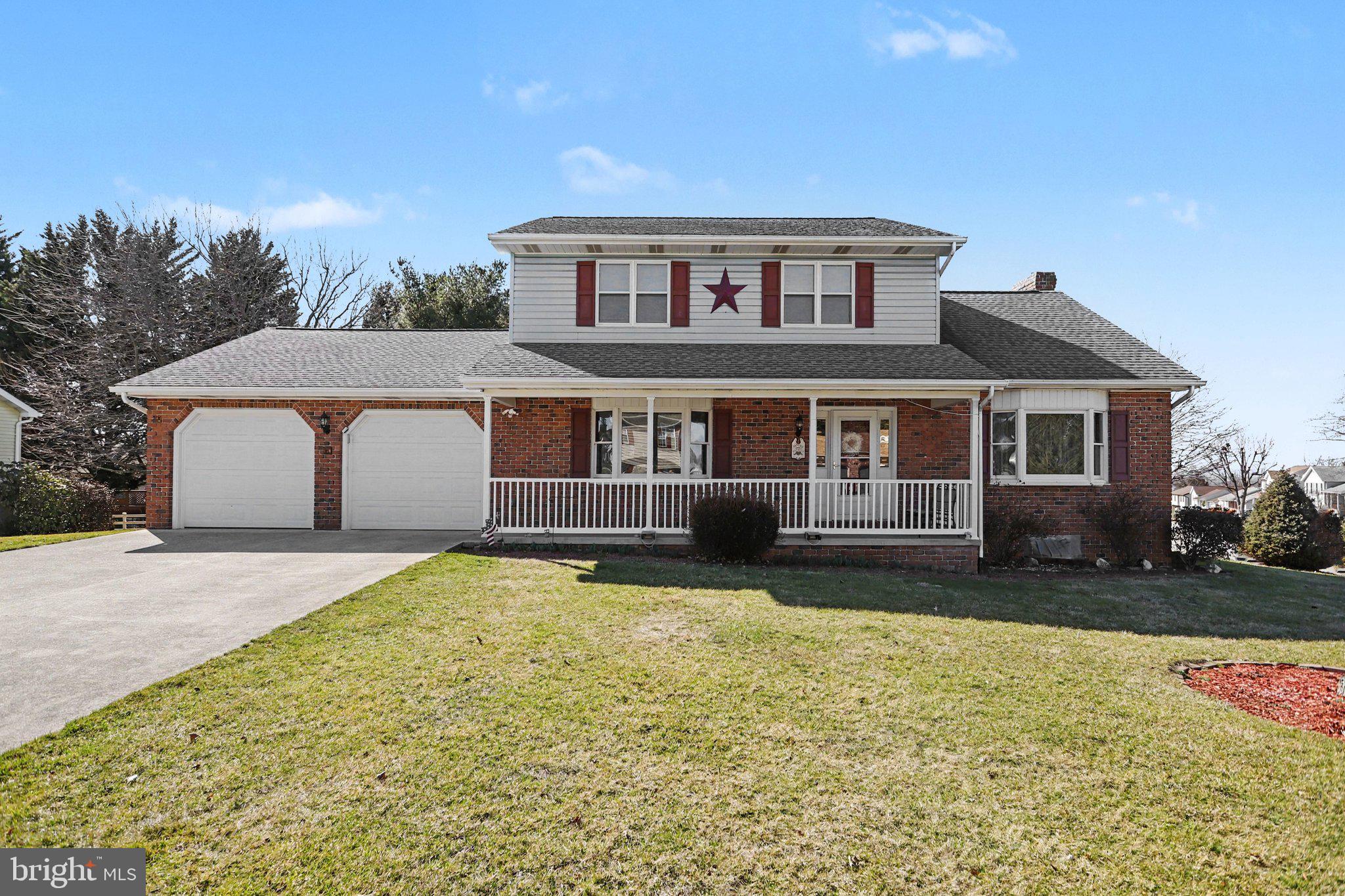 LITTLE KNOLL ESTATES - Residential