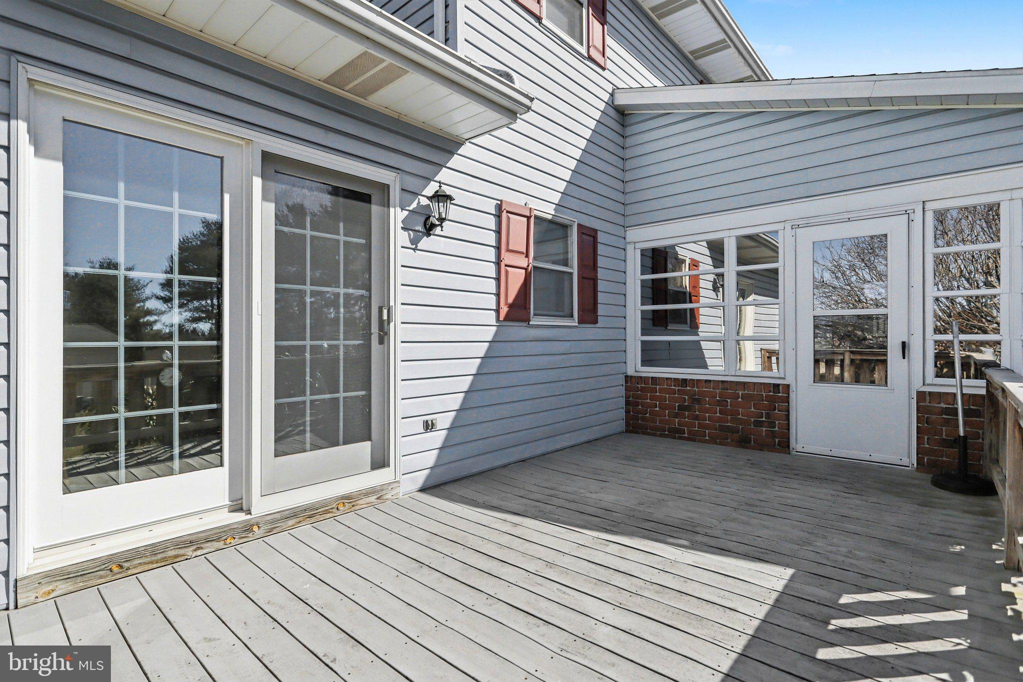 LITTLE KNOLL ESTATES - Residential