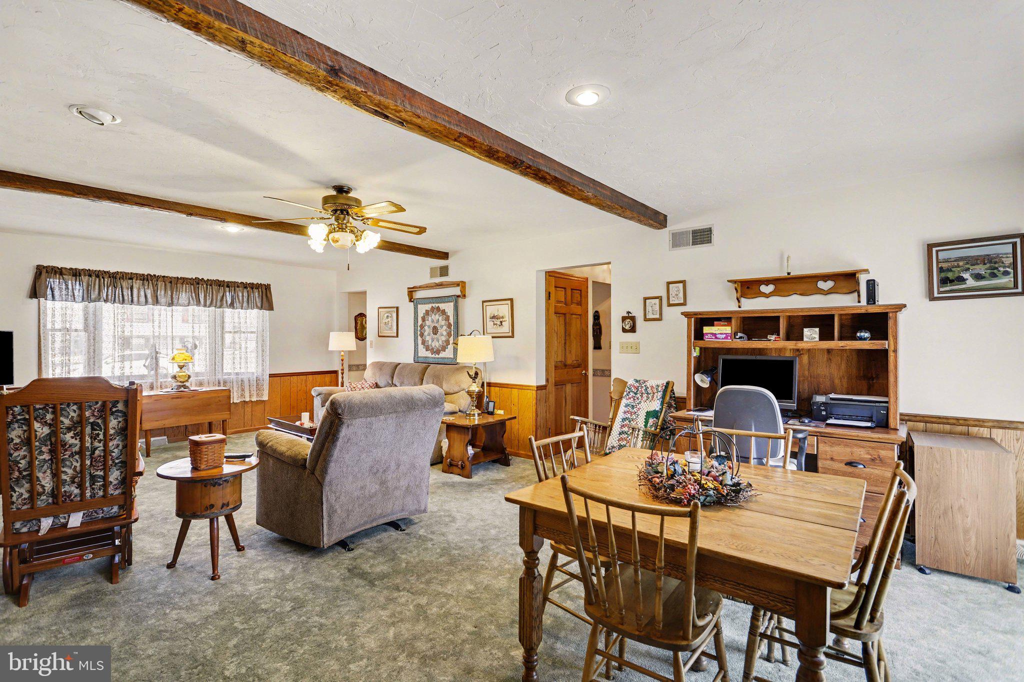 LITTLE KNOLL ESTATES - Residential