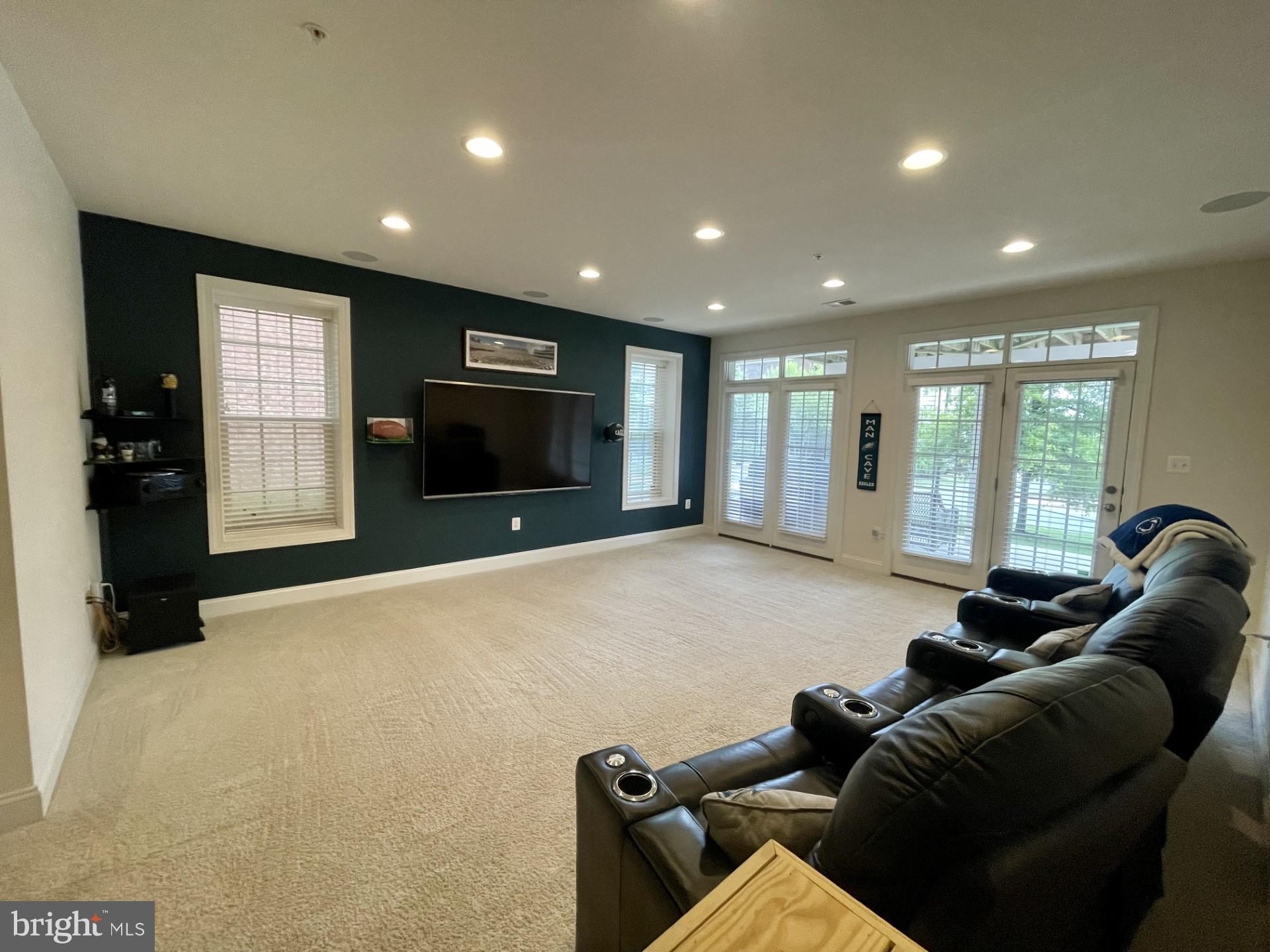 CROWN POINTE - Residential