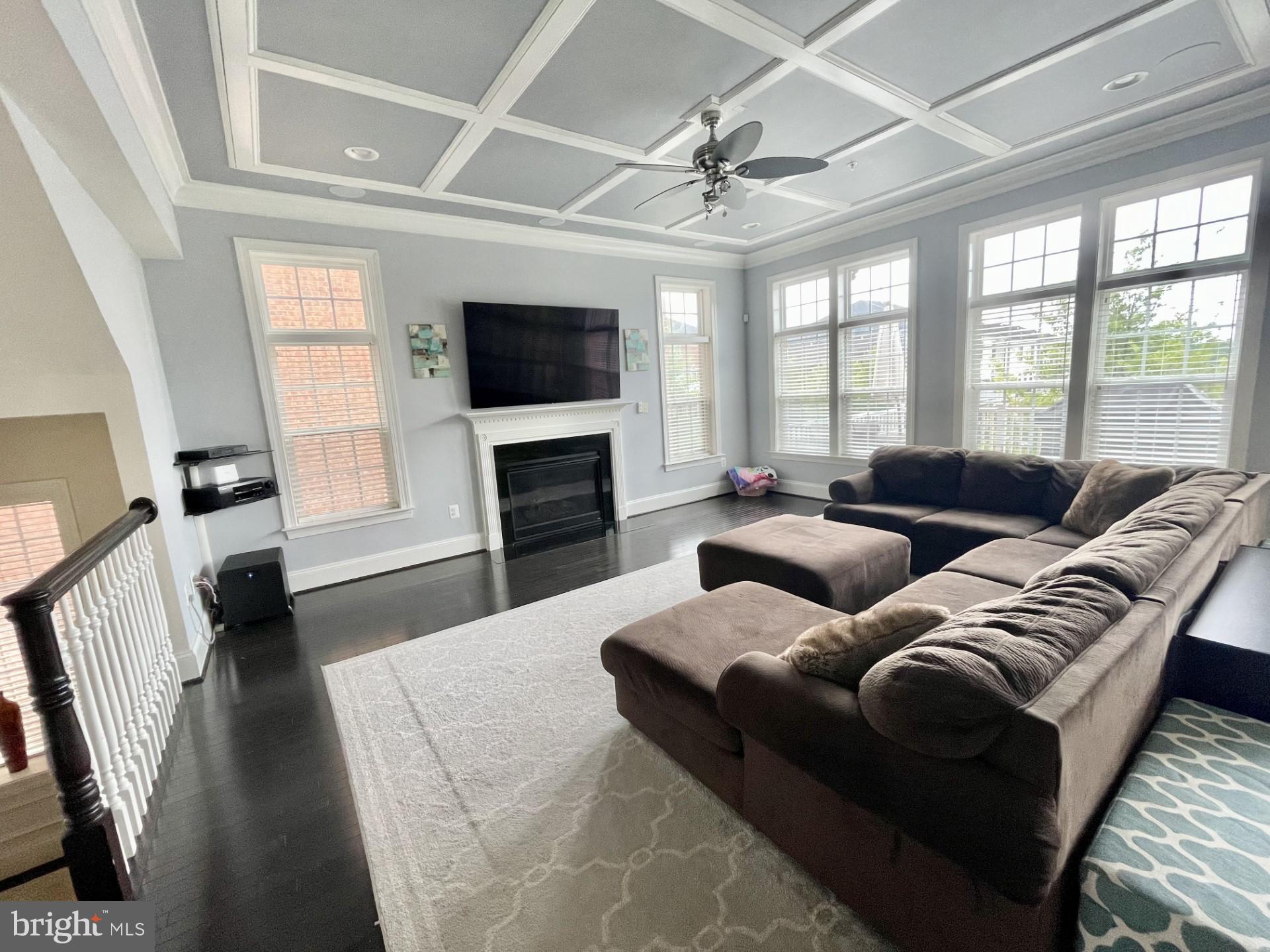 CROWN POINTE - Residential