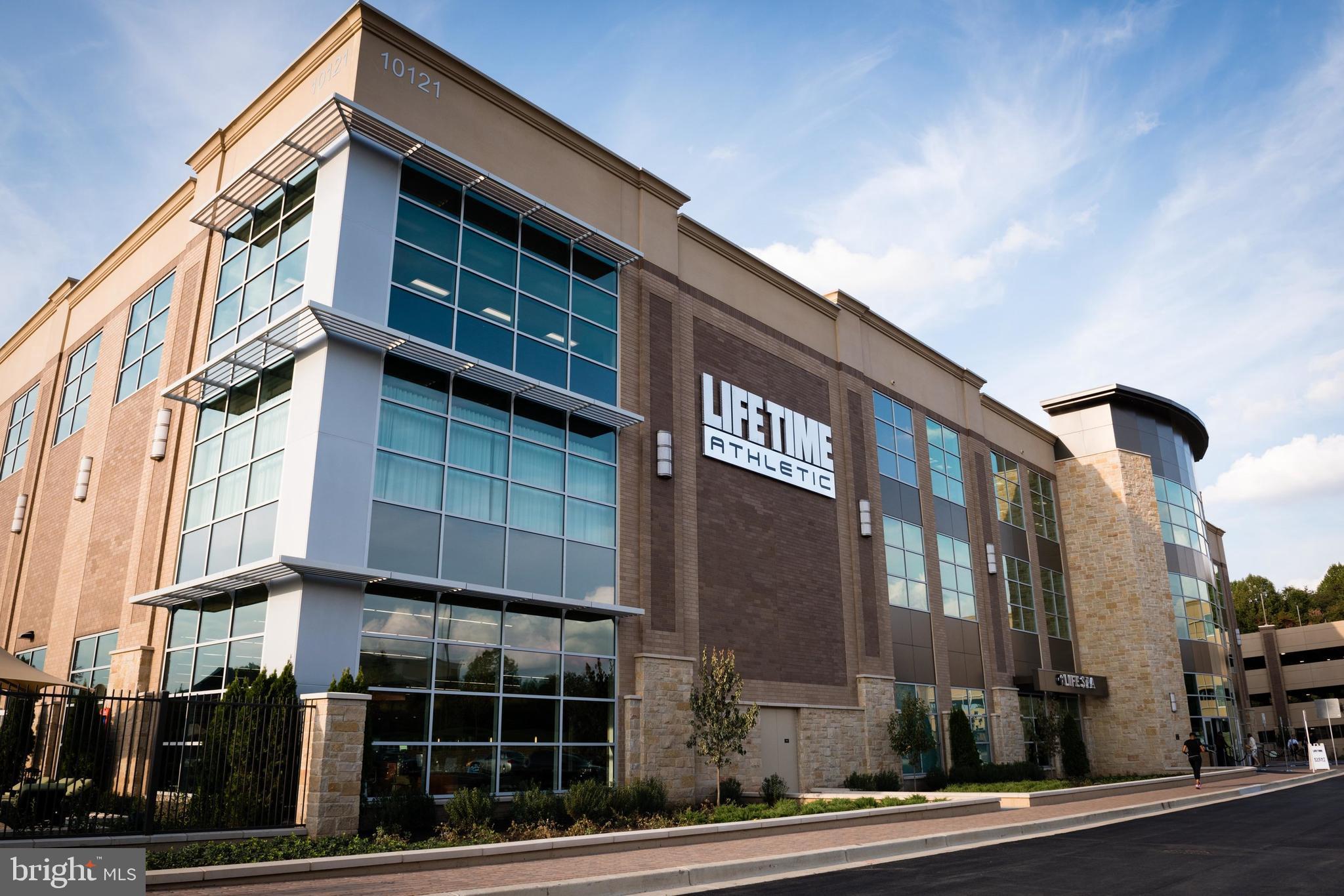 CROWN POINTE - Residential