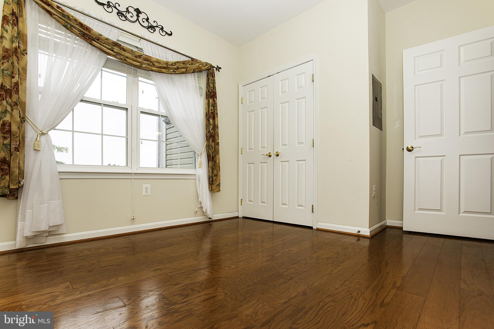 CAMERON GROVE - Residential