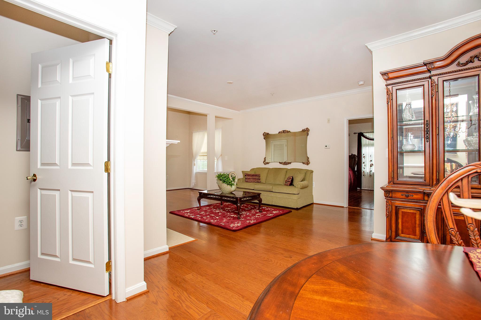 CAMERON GROVE - Residential