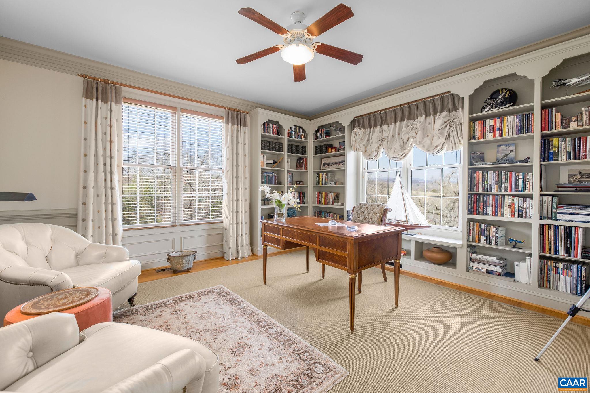 THE ROCKS - Residential