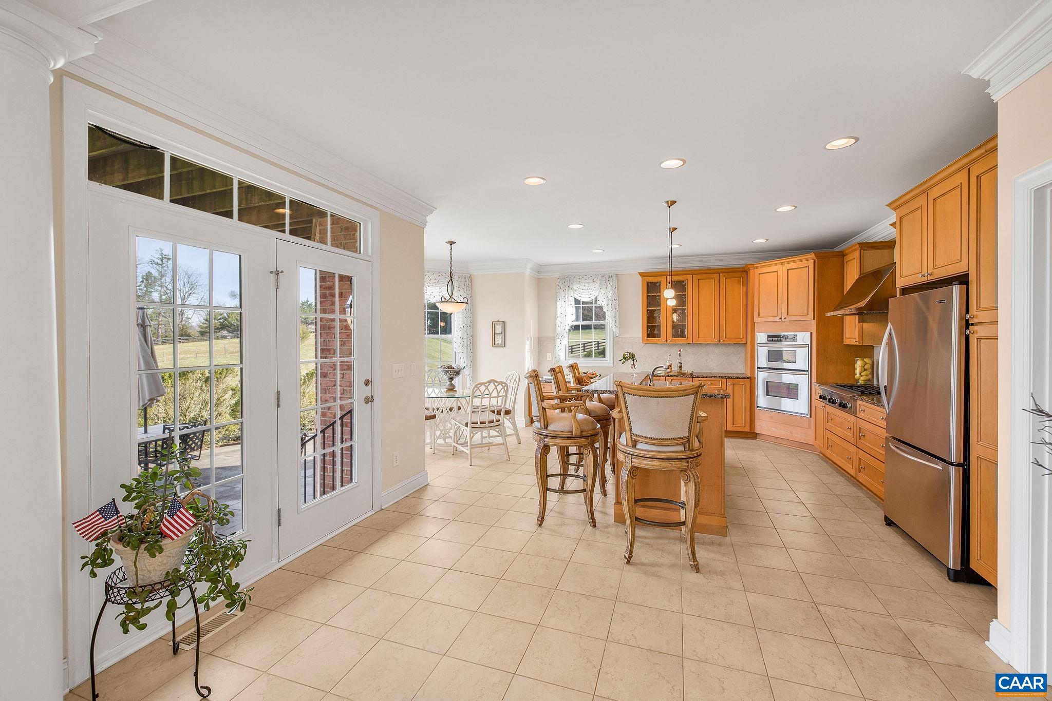 THE ROCKS - Residential