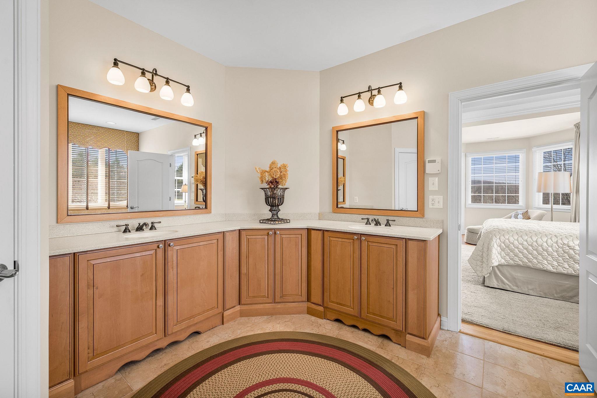 THE ROCKS - Residential