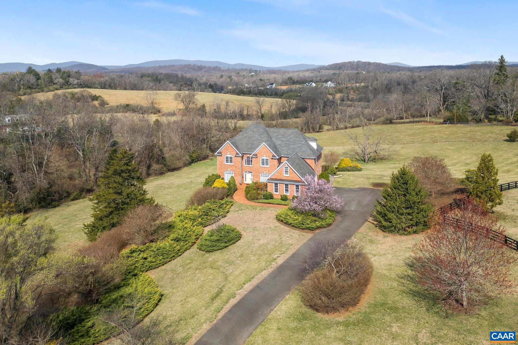 THE ROCKS - Residential