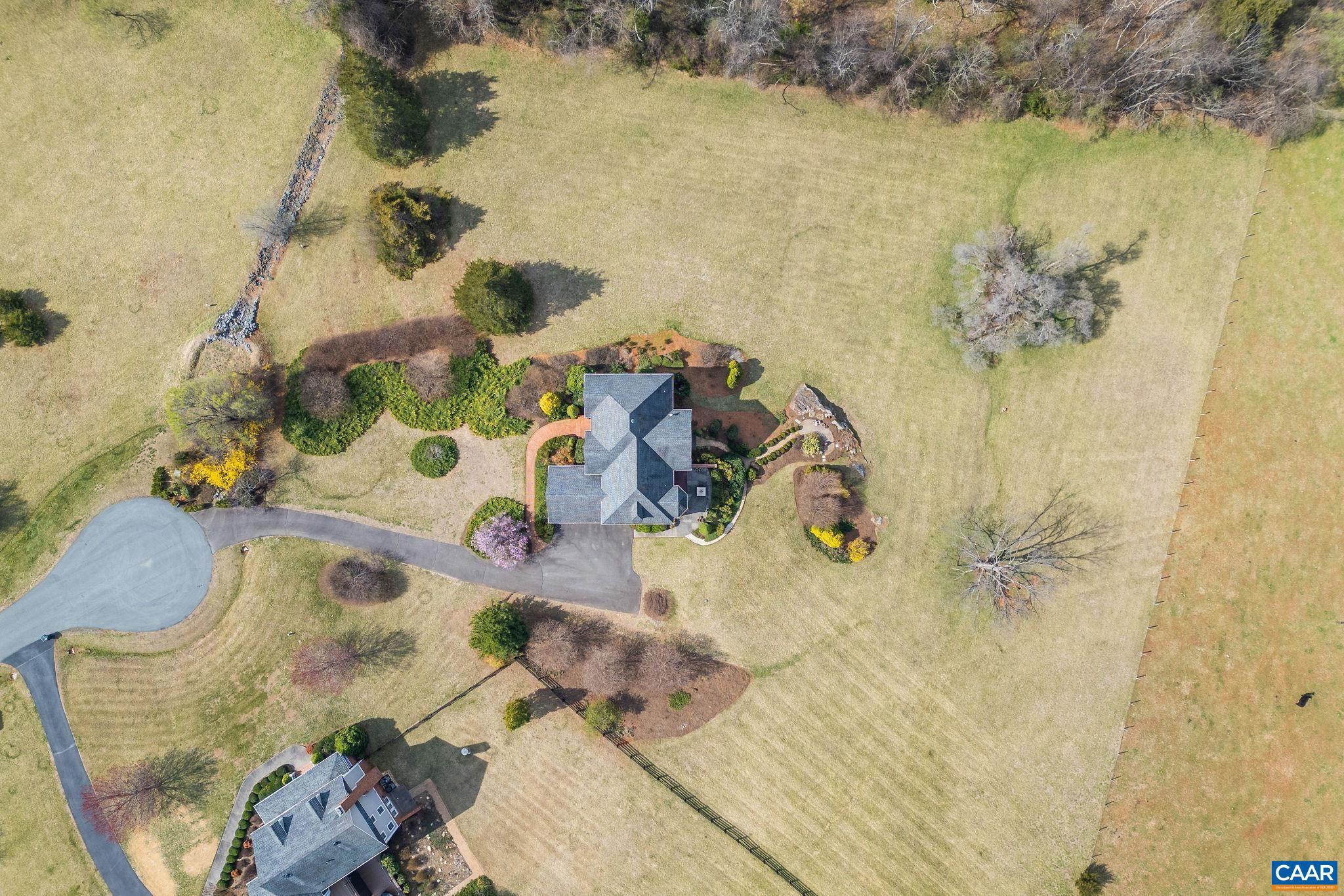 THE ROCKS - Residential