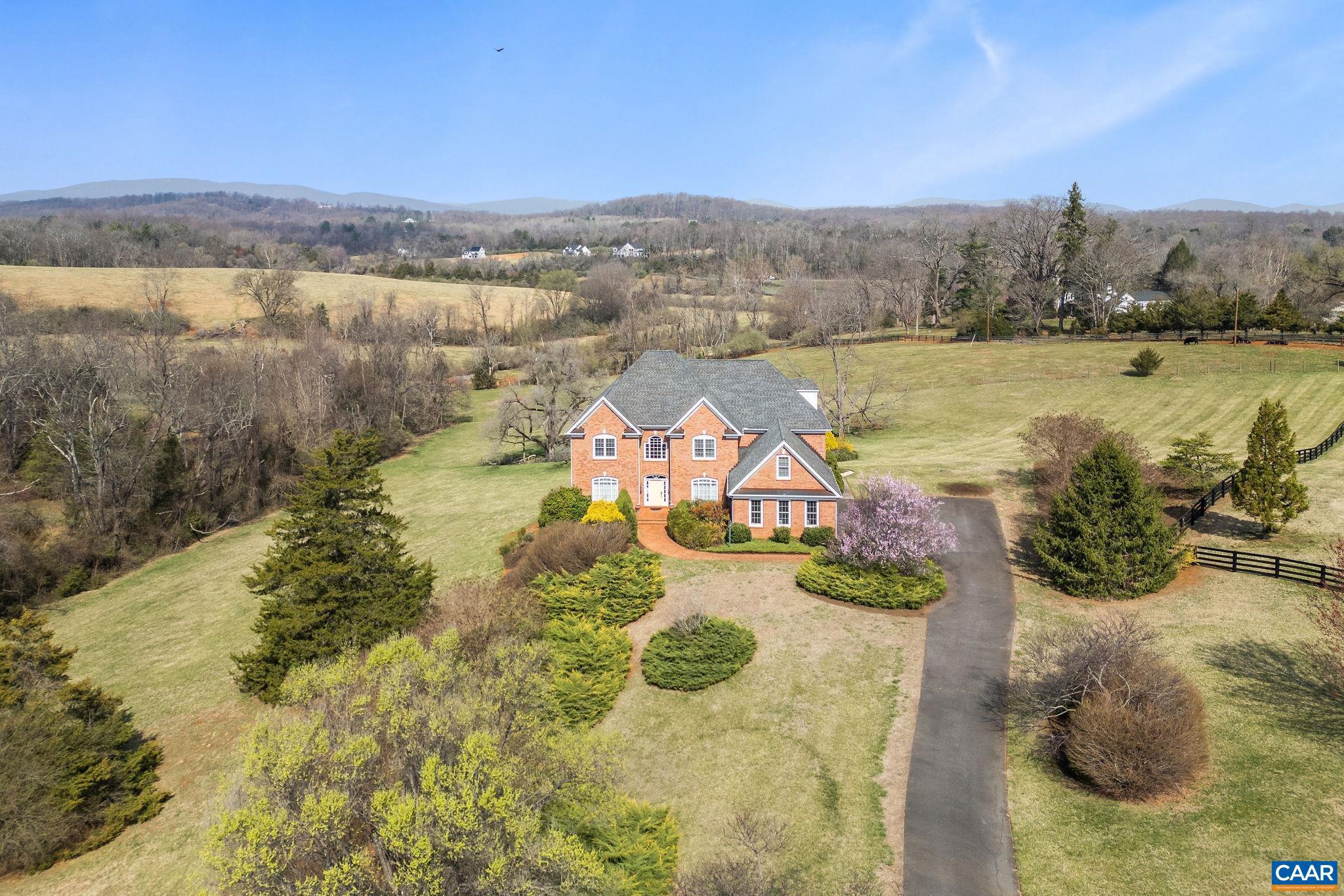 THE ROCKS - Residential