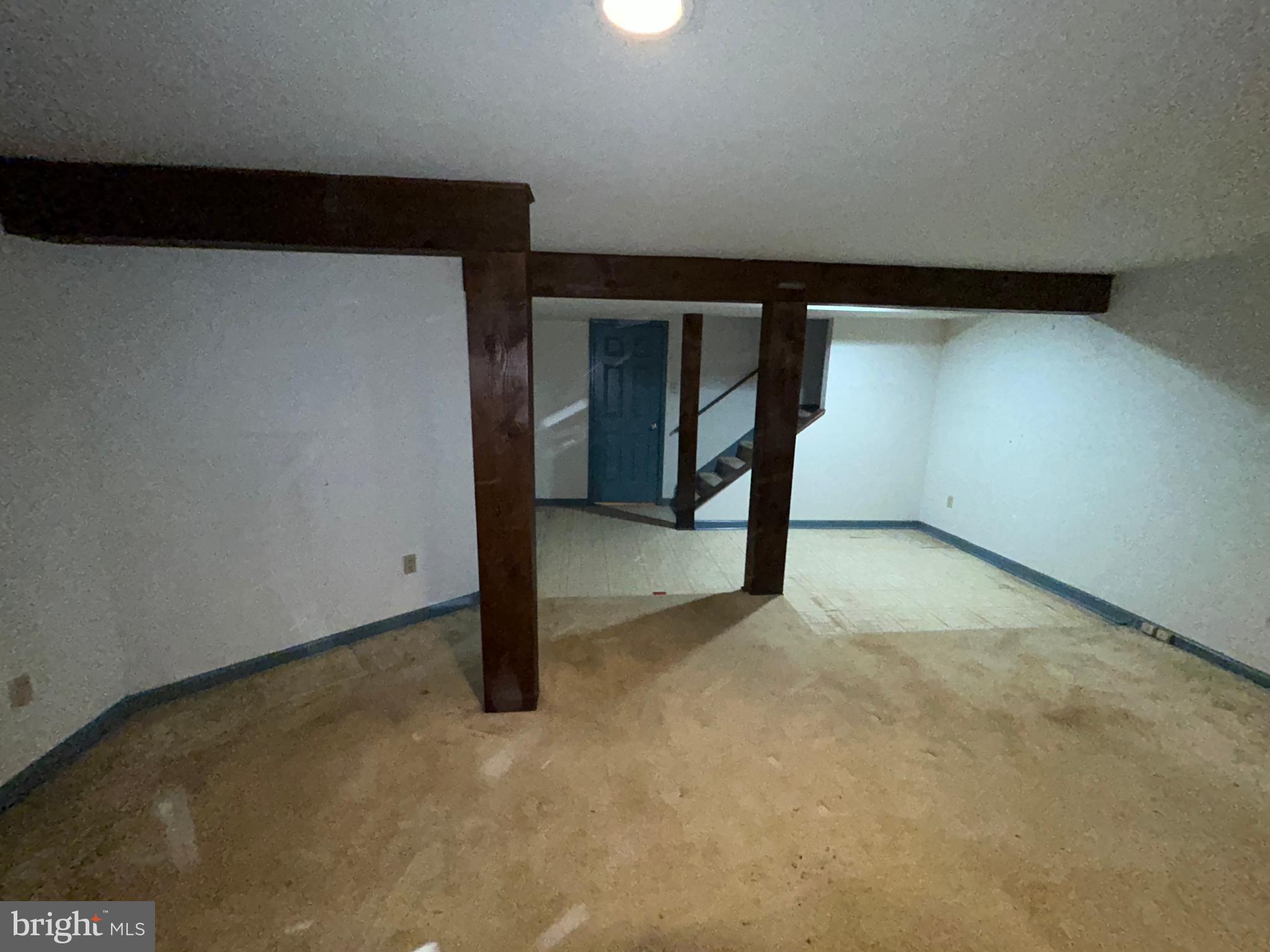 HUNTINGDON BROOK - Residential