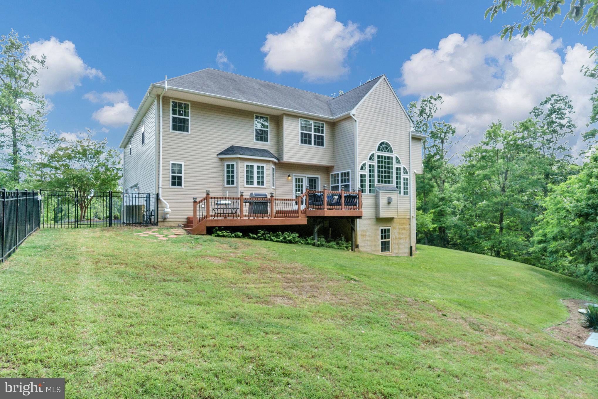 POPLAR HILLS - Residential