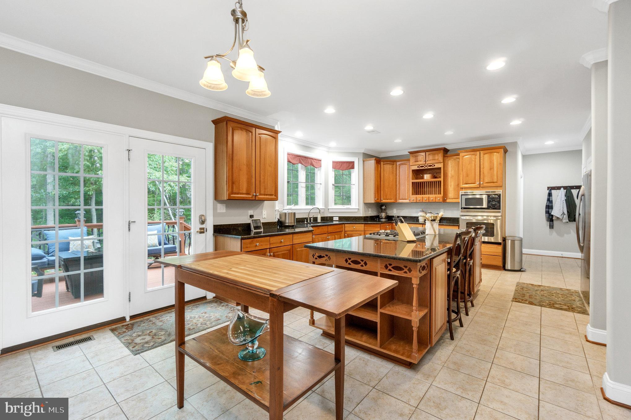 POPLAR HILLS - Residential