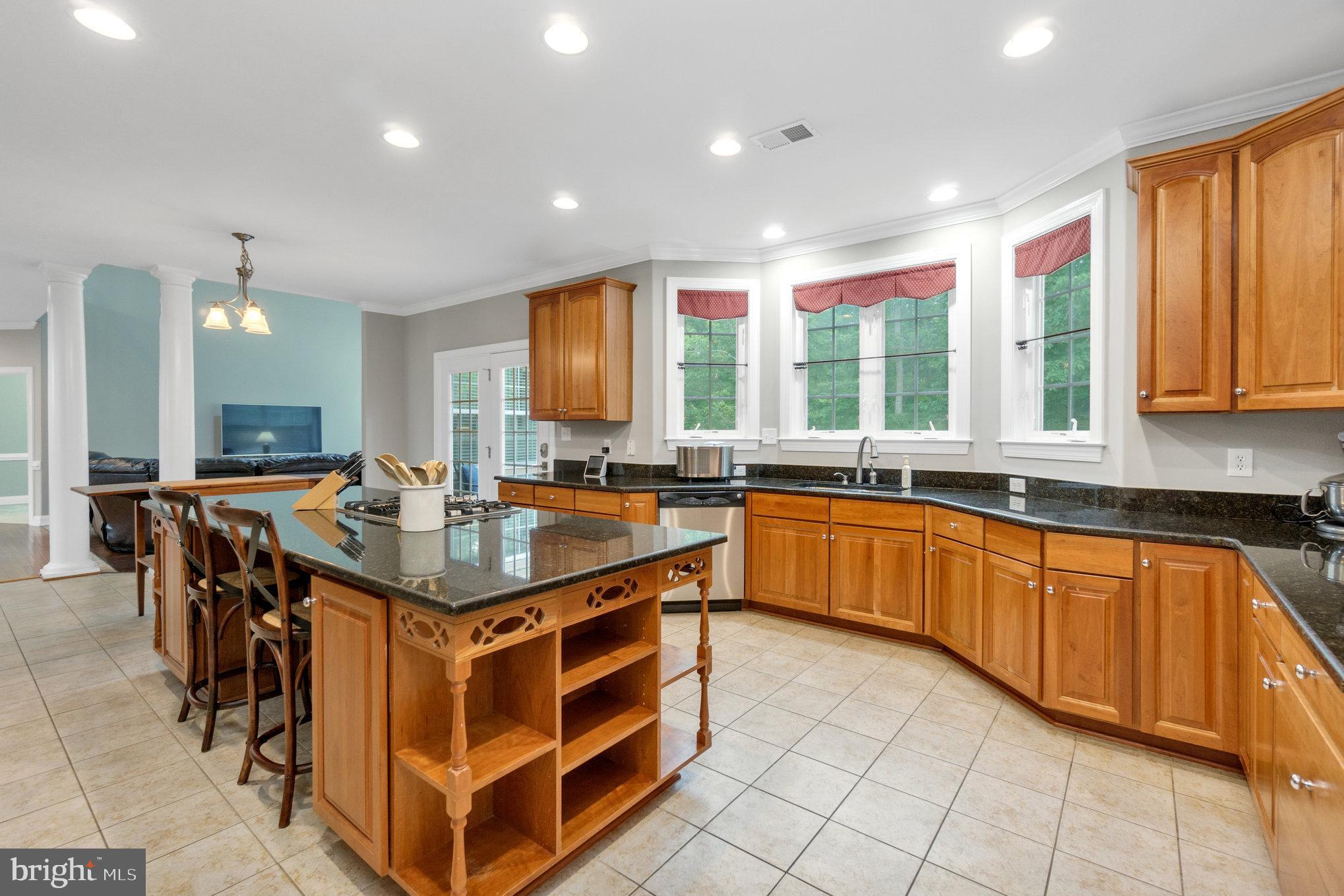 POPLAR HILLS - Residential