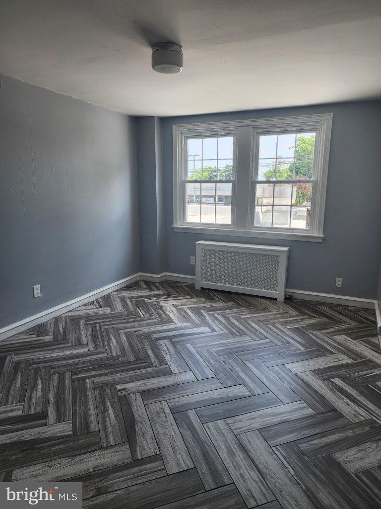 A beautiful rehab unit in Heart of West Mayfair. The unit features new kitchen with granite countertop. All new flooring and has been freshly paint. It is ready to move in.