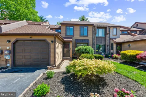 128 Granite Hill Court, Langhorne, PA MLS: PABU2092878