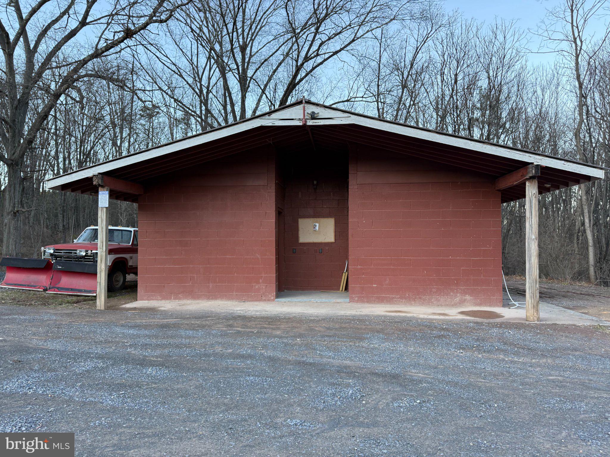 ELKHORN - Residential