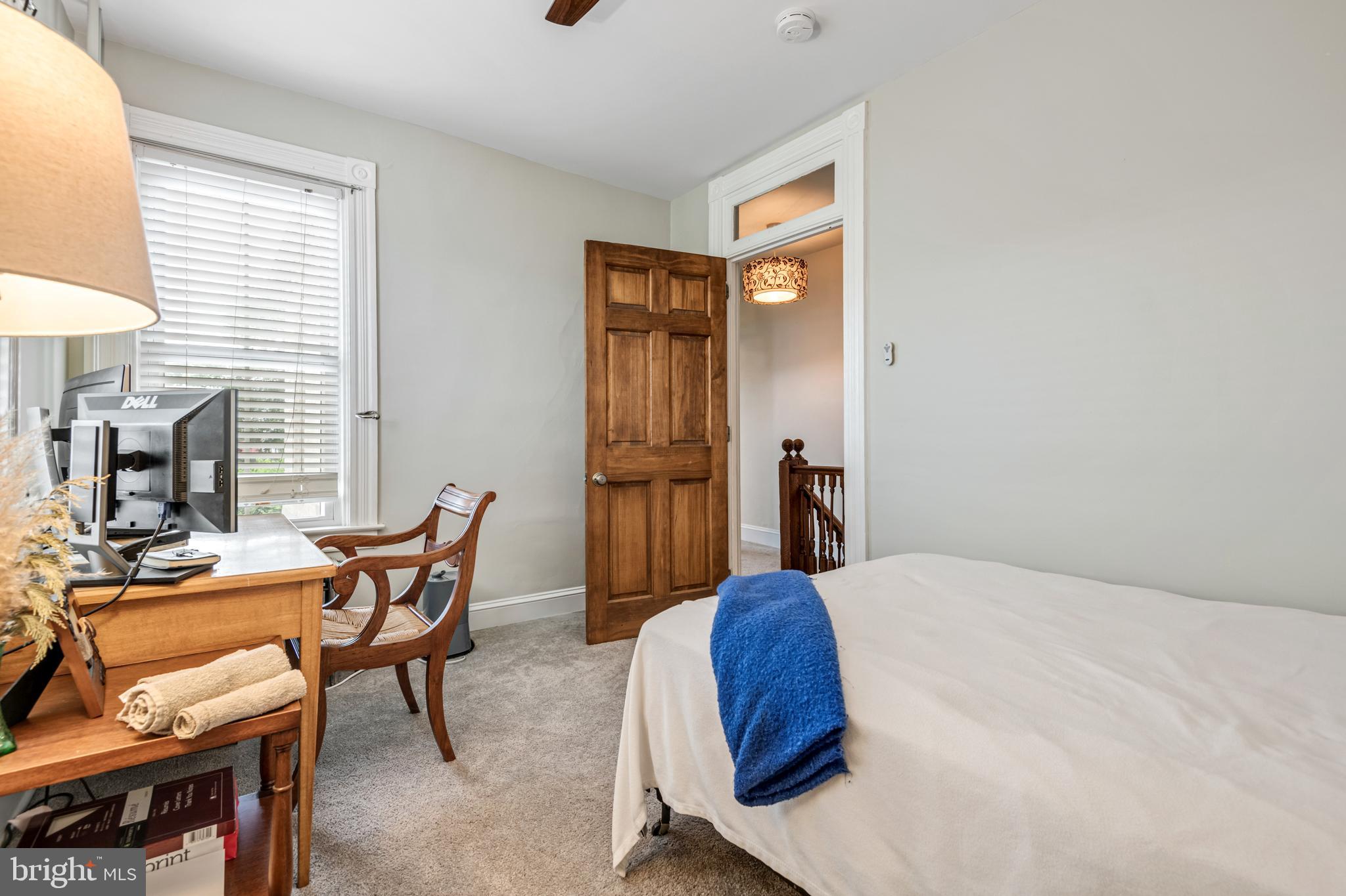 CHESTNUT HILL - Residential