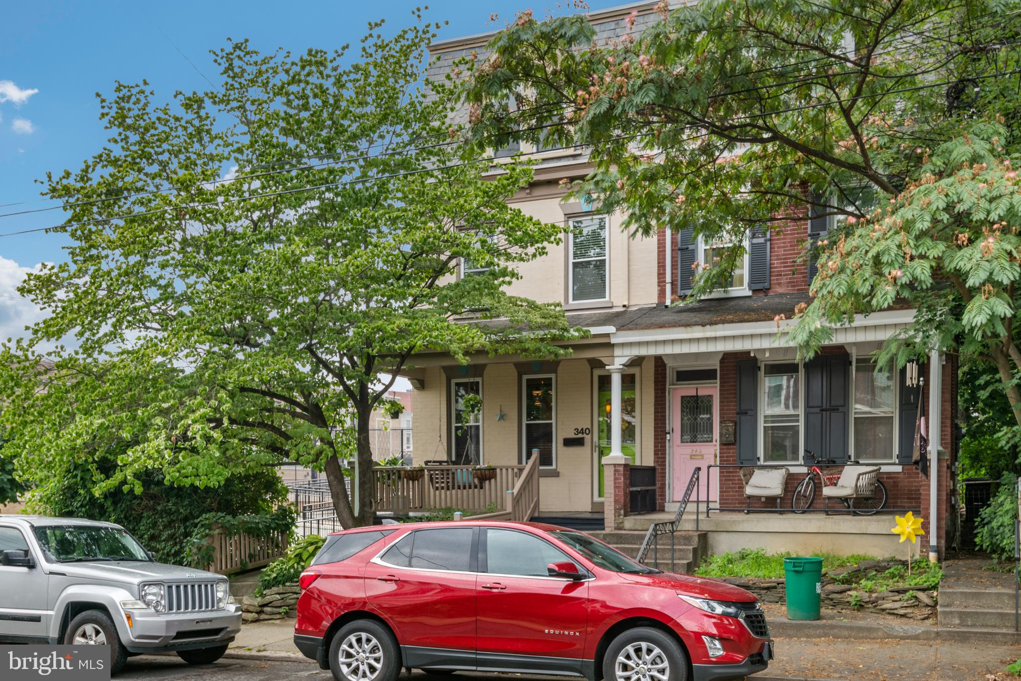 CHESTNUT HILL - Residential