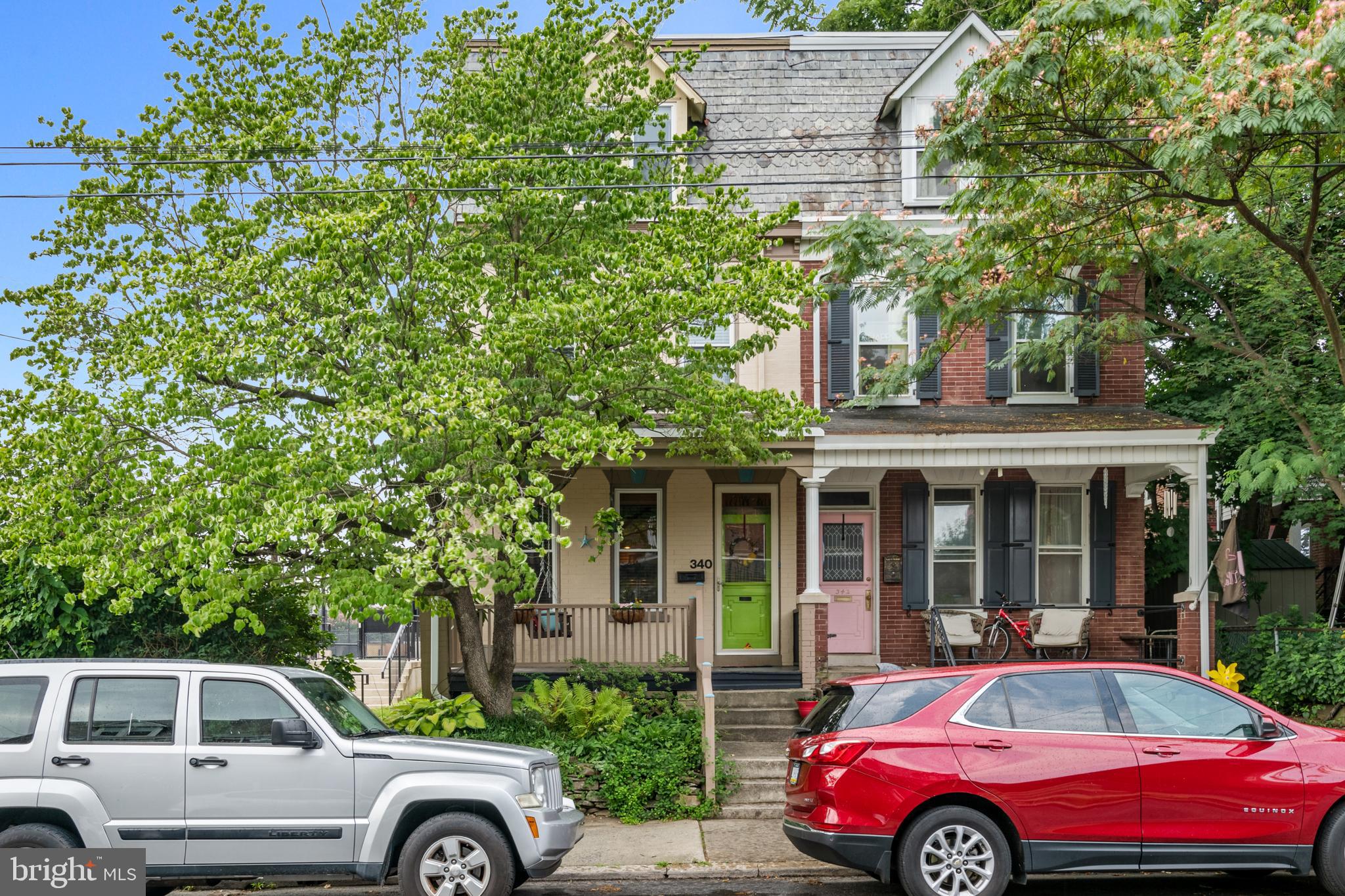 CHESTNUT HILL - Residential