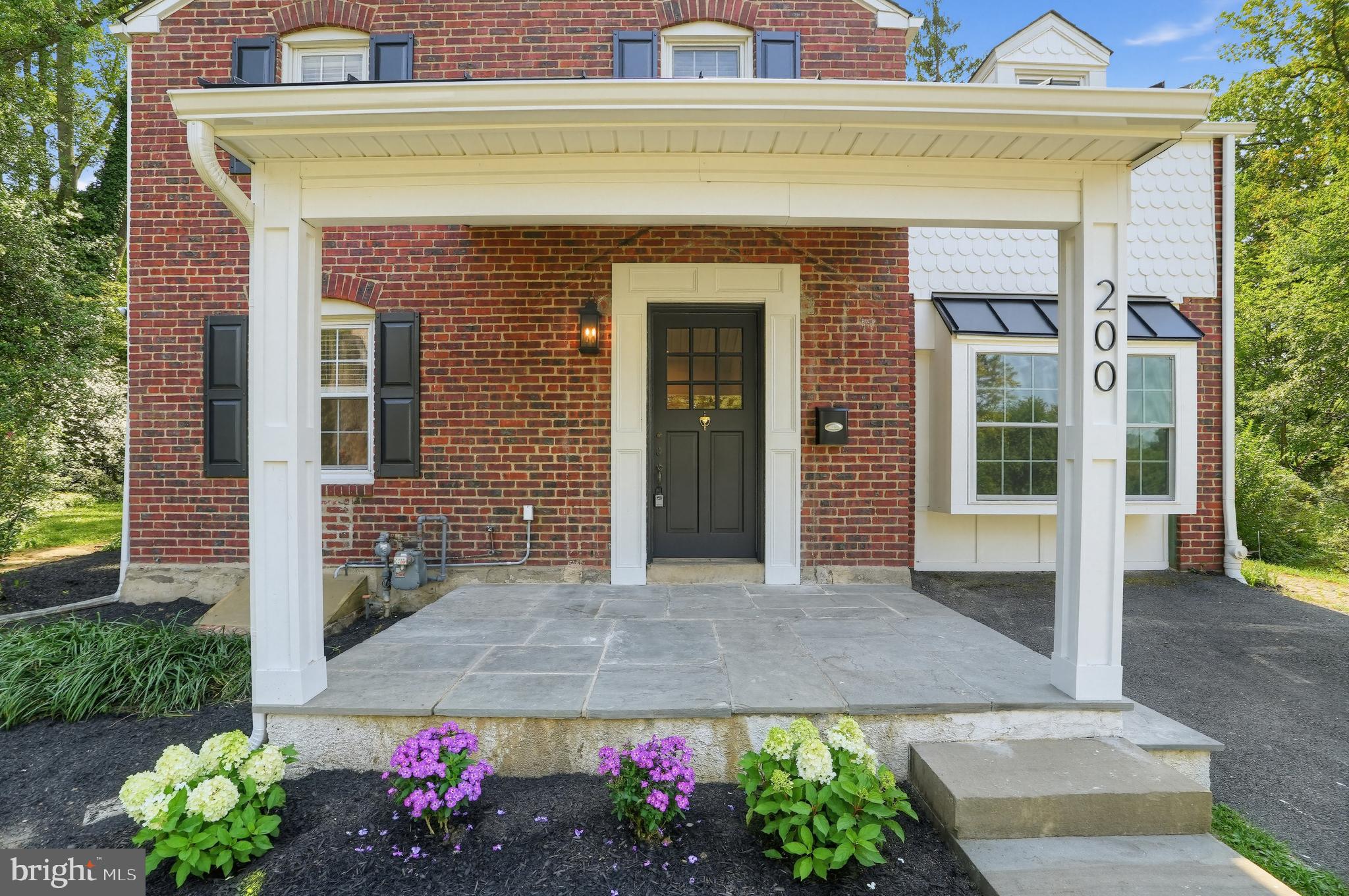 200 GLENDALOUGH ROAD