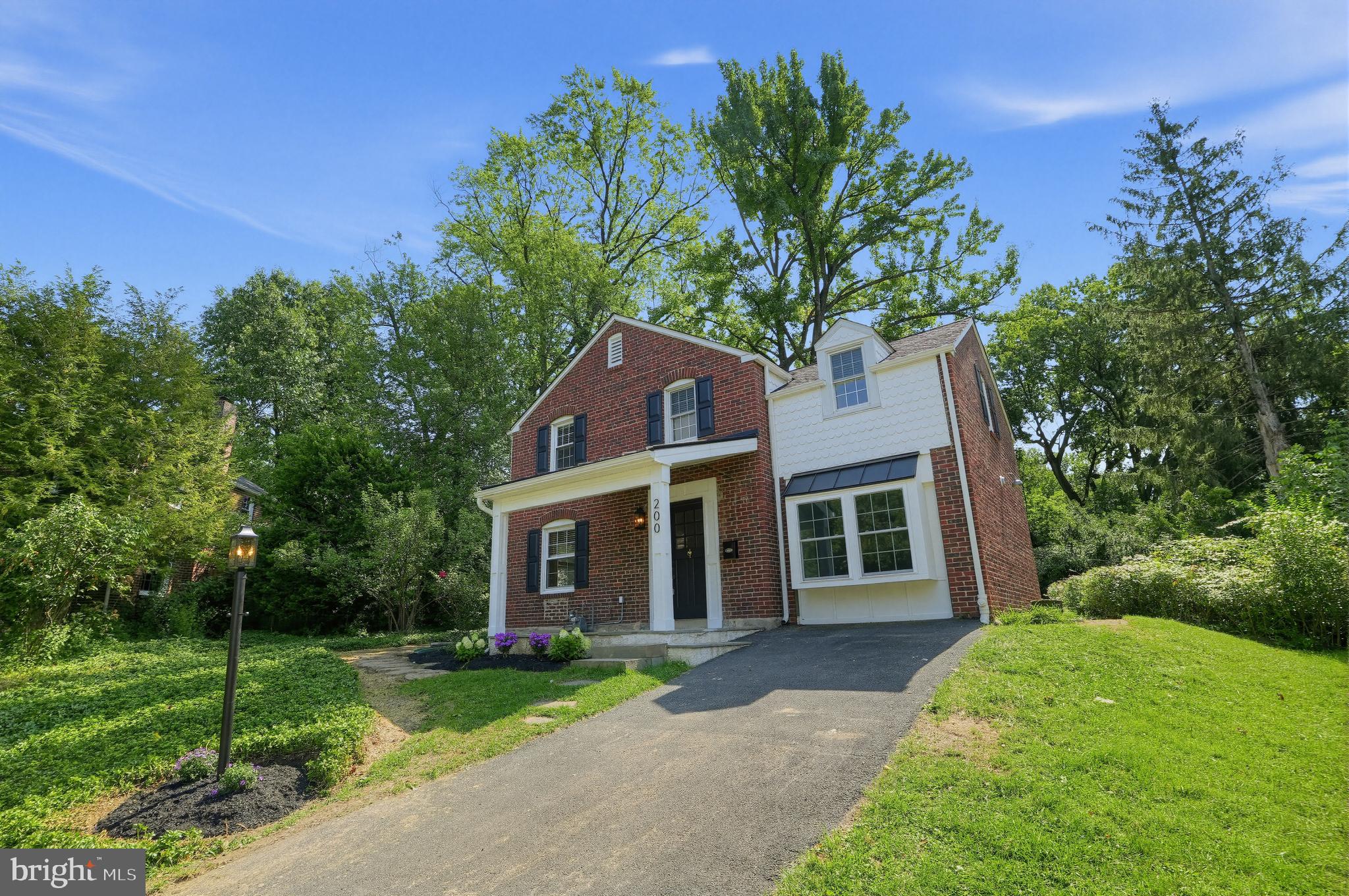 200 GLENDALOUGH ROAD