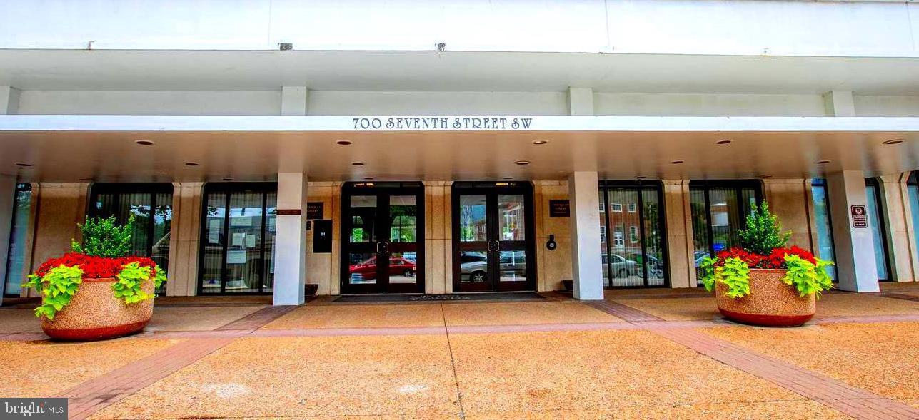 700 7TH STREET SW 526