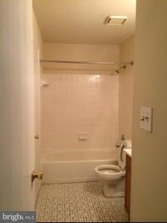 DALE CITY - Residential Lease