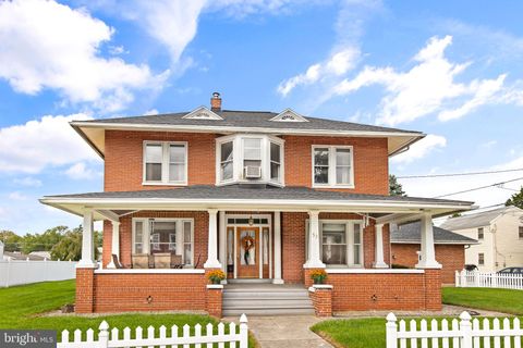 Photo of 53 E Hummelstown Street, Elizabethtown, PA 17022 (MLS # PALA2041540)