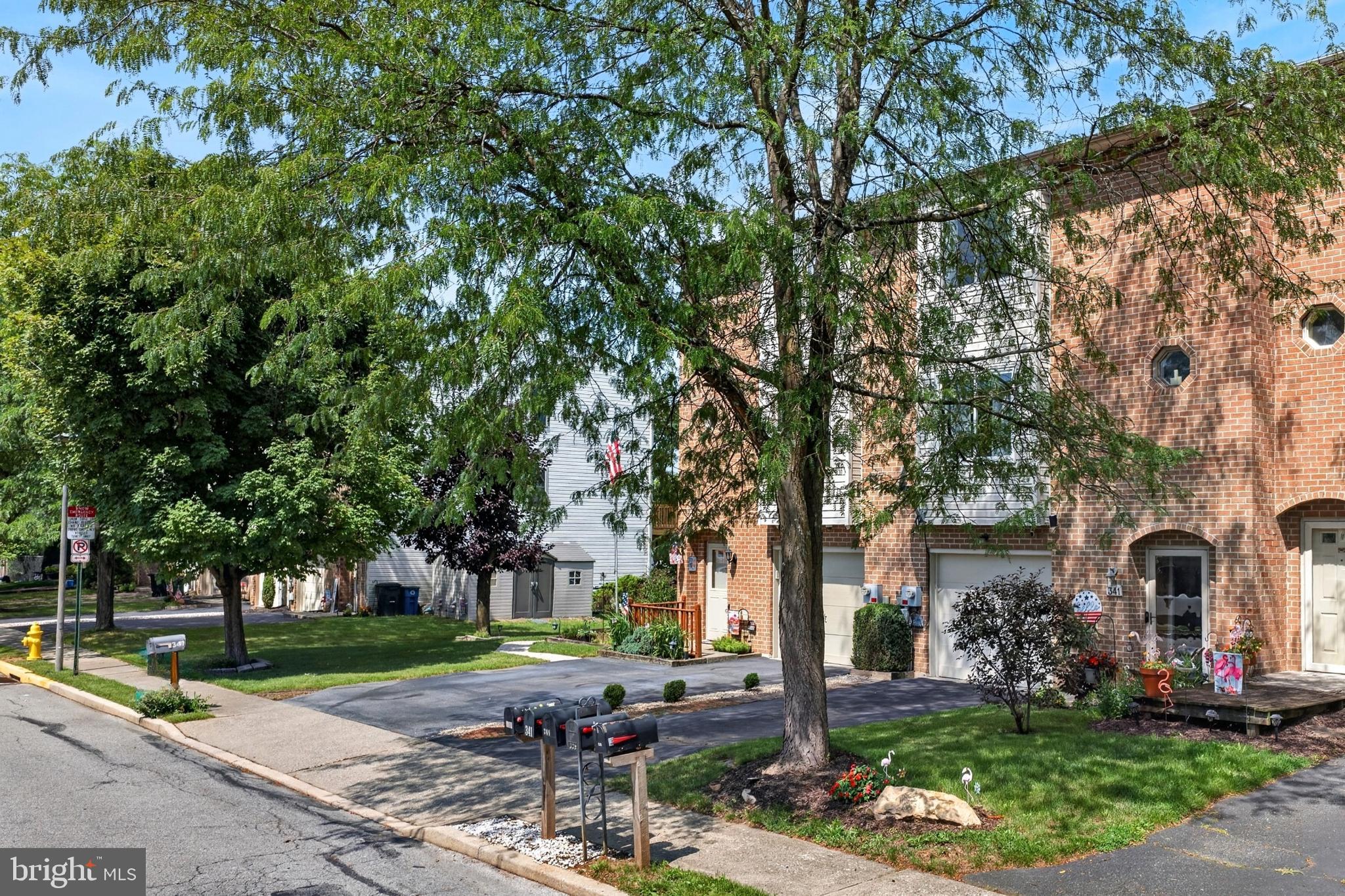 341 W 2ND STREET