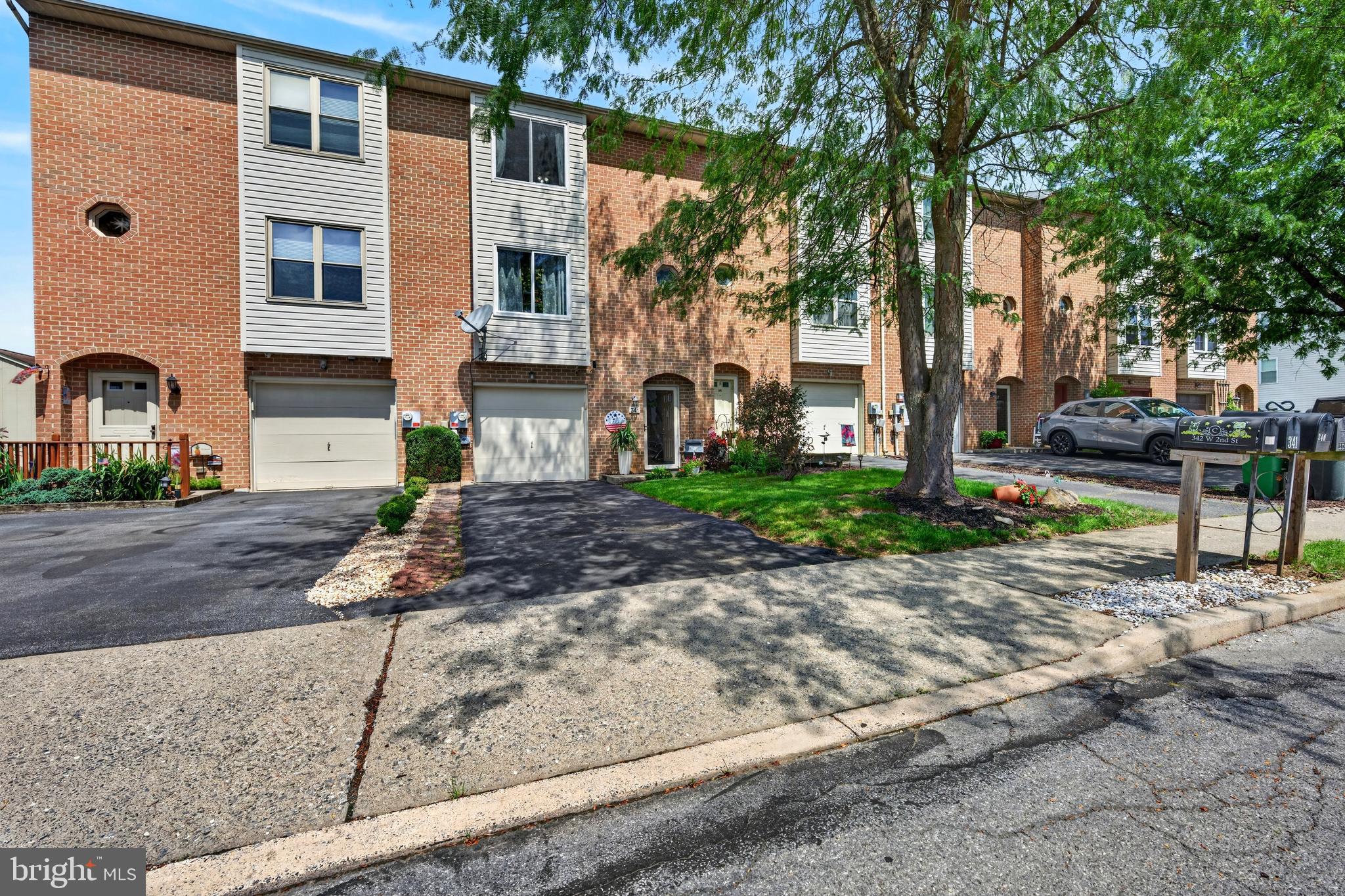 341 W 2ND STREET