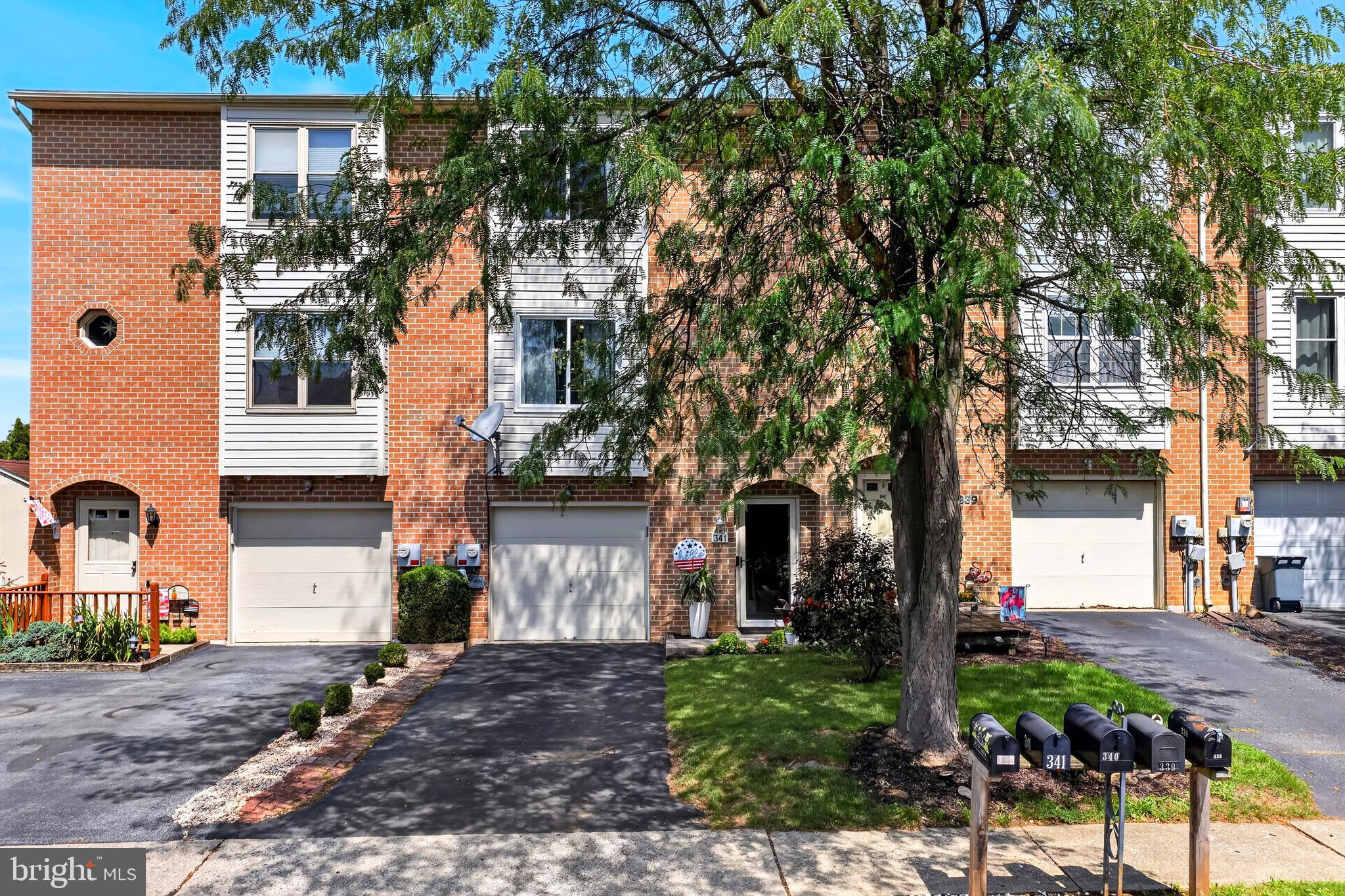 341 W 2ND STREET